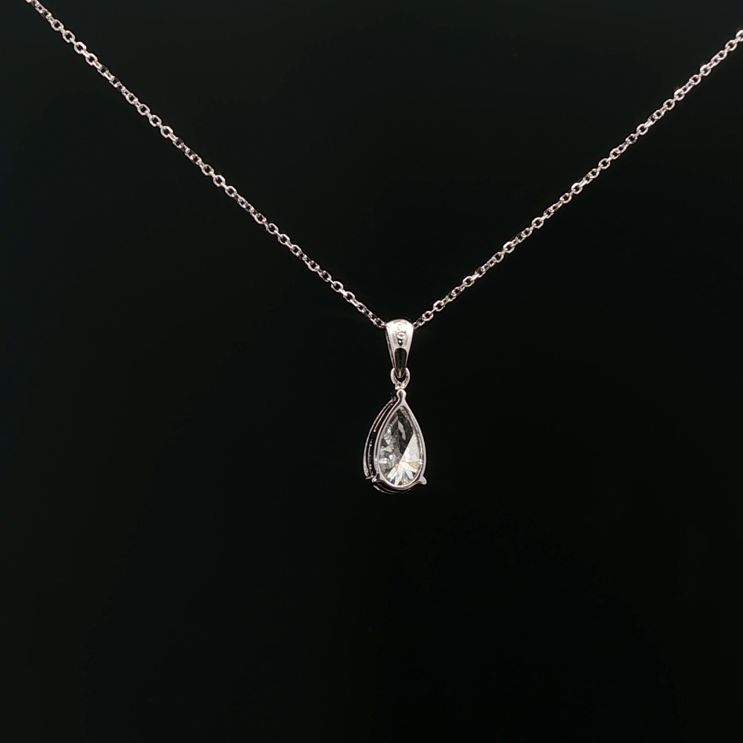 IGI Pear 1.56ct D VV2