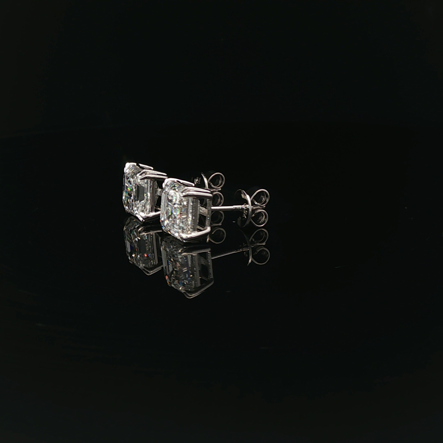 IGI Asscher cut 3.01ct Each D VVS2 Each - 26,500$ HKD