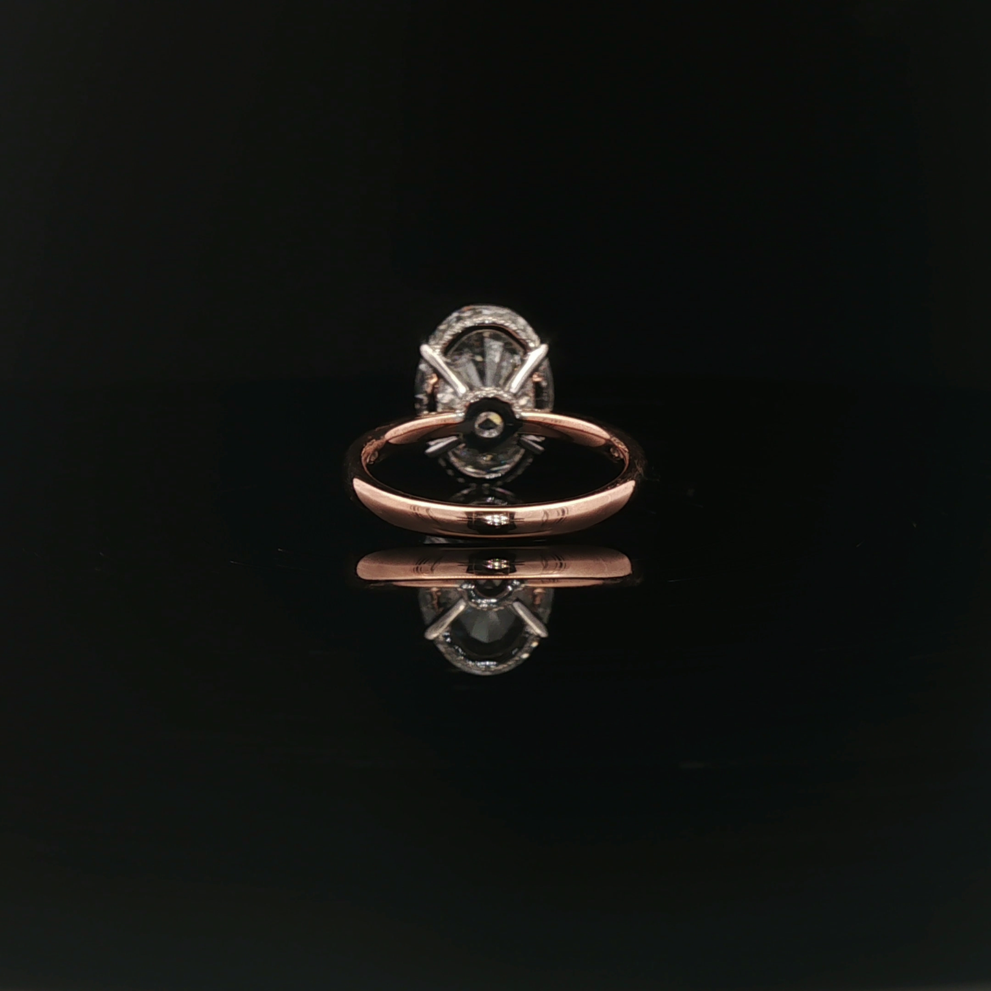 IGI Oval 5.01ct E VVS2 18k/W&R