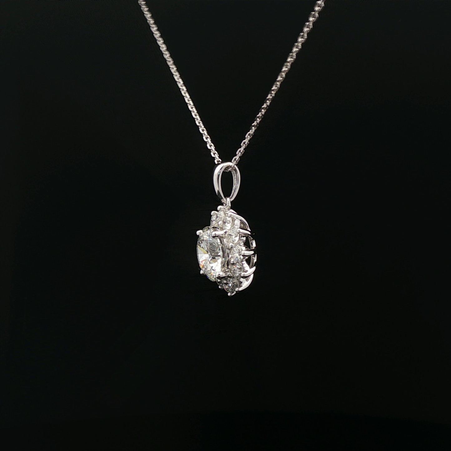 IGI Round 3.01ct D VVS2 with Halo 18K/W Pendent