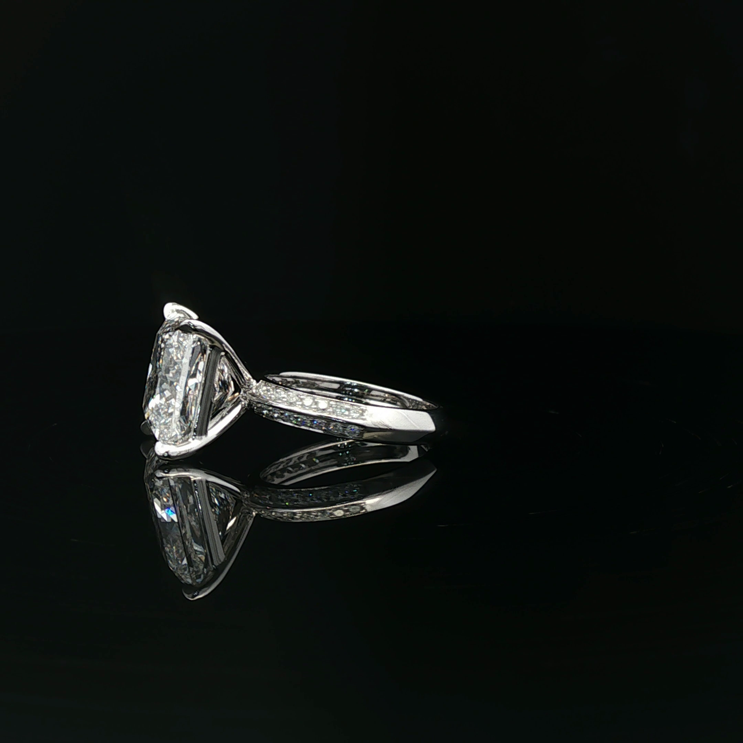 IGI Princess 10.17ct D VVS2 18K/W