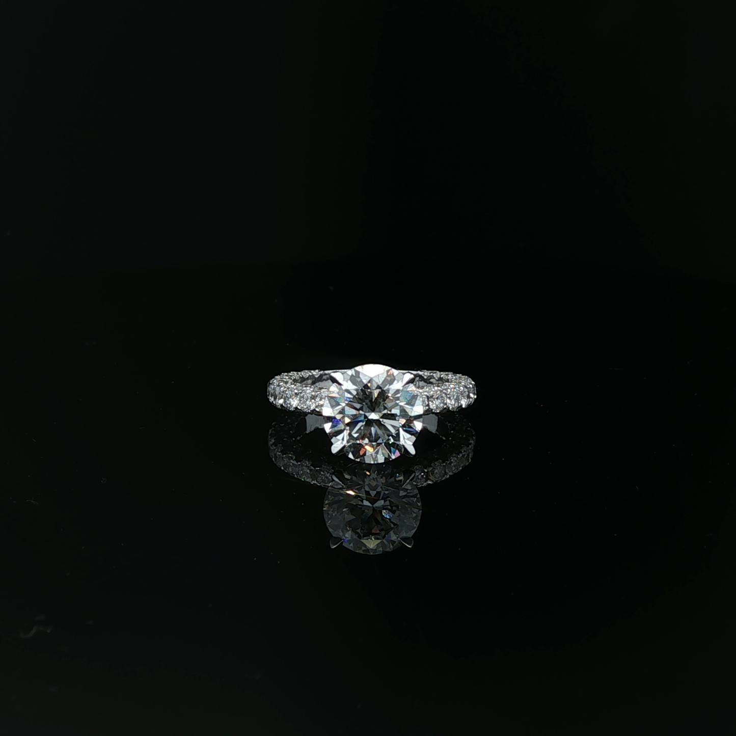 IGI Rd 3.01ct D VVS2 - 19,900$ HKD