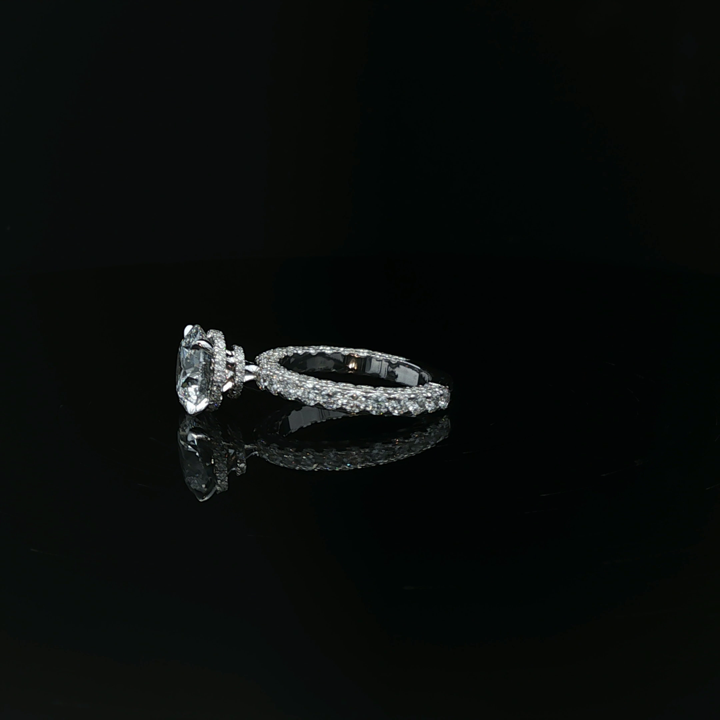 IGI Rd 3.01ct D VVS2 - 19,900$ HKD