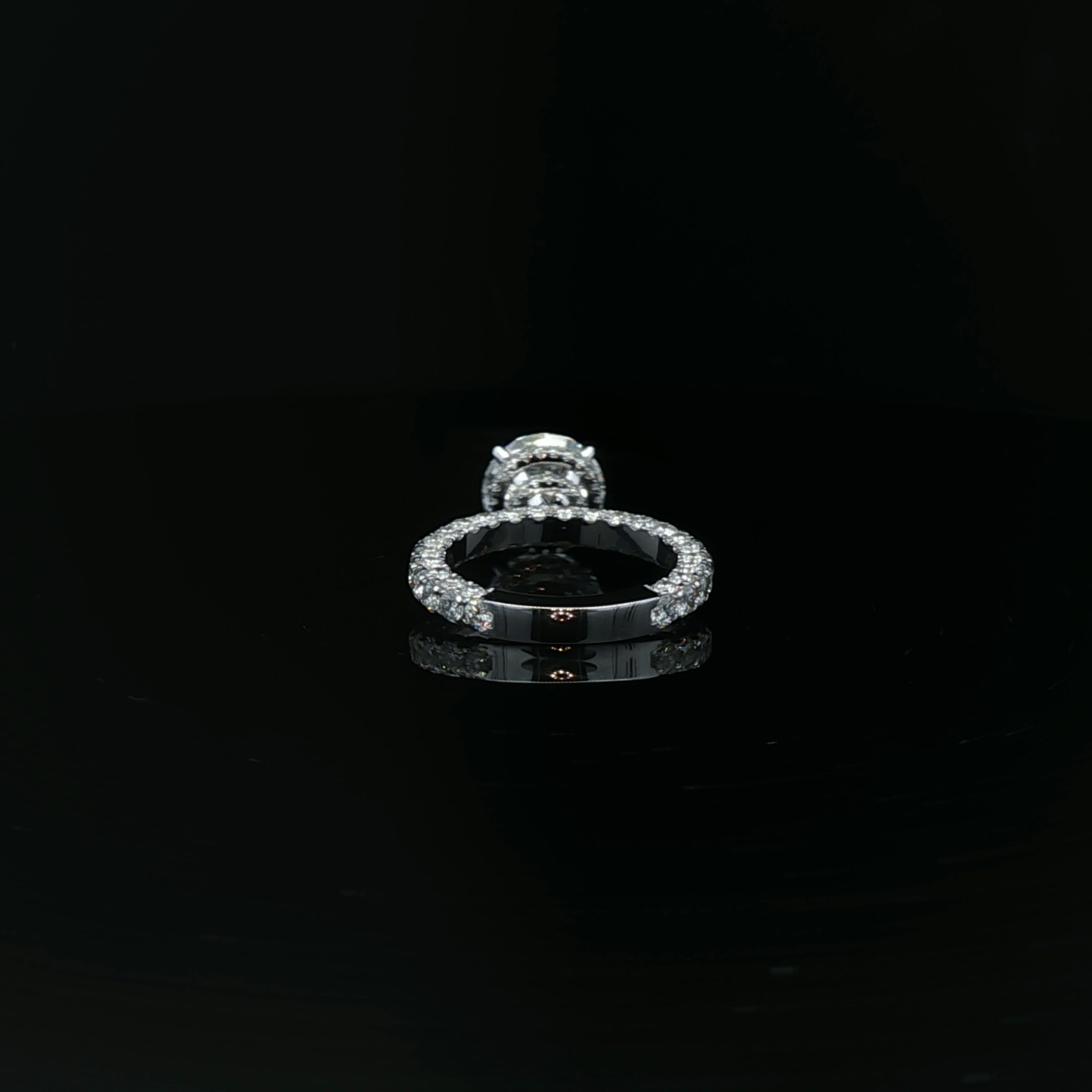 IGI Rd 3.01ct D VVS2 - 19,900$ HKD