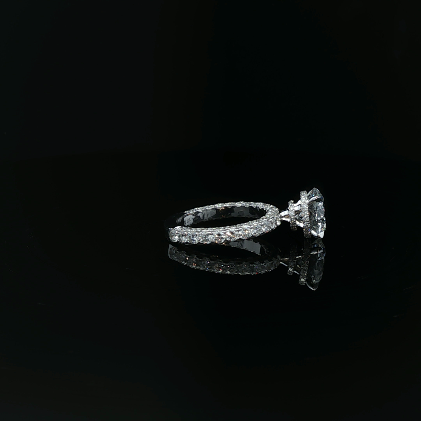 IGI Rd 3.01ct D VVS2 - 19,900$ HKD