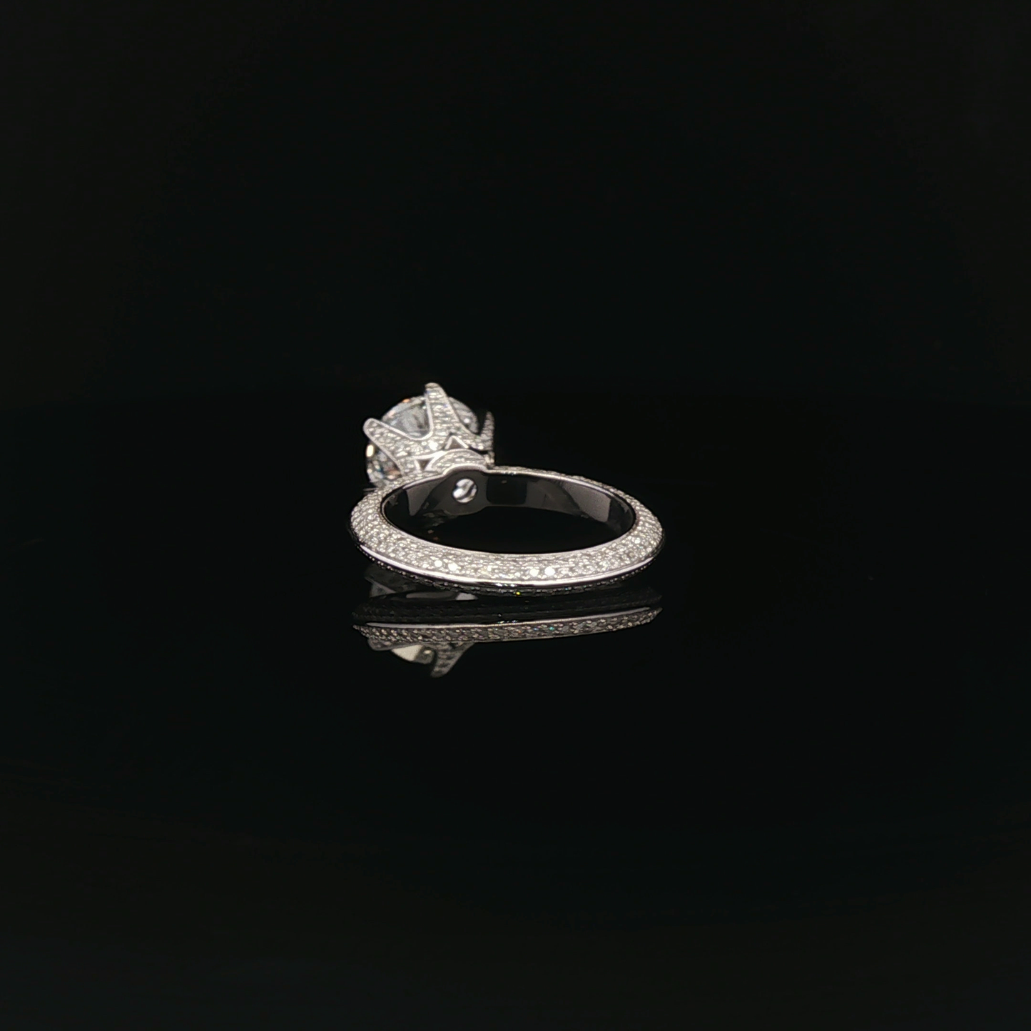IGI Round 2.53ct D VVS2 18k/W