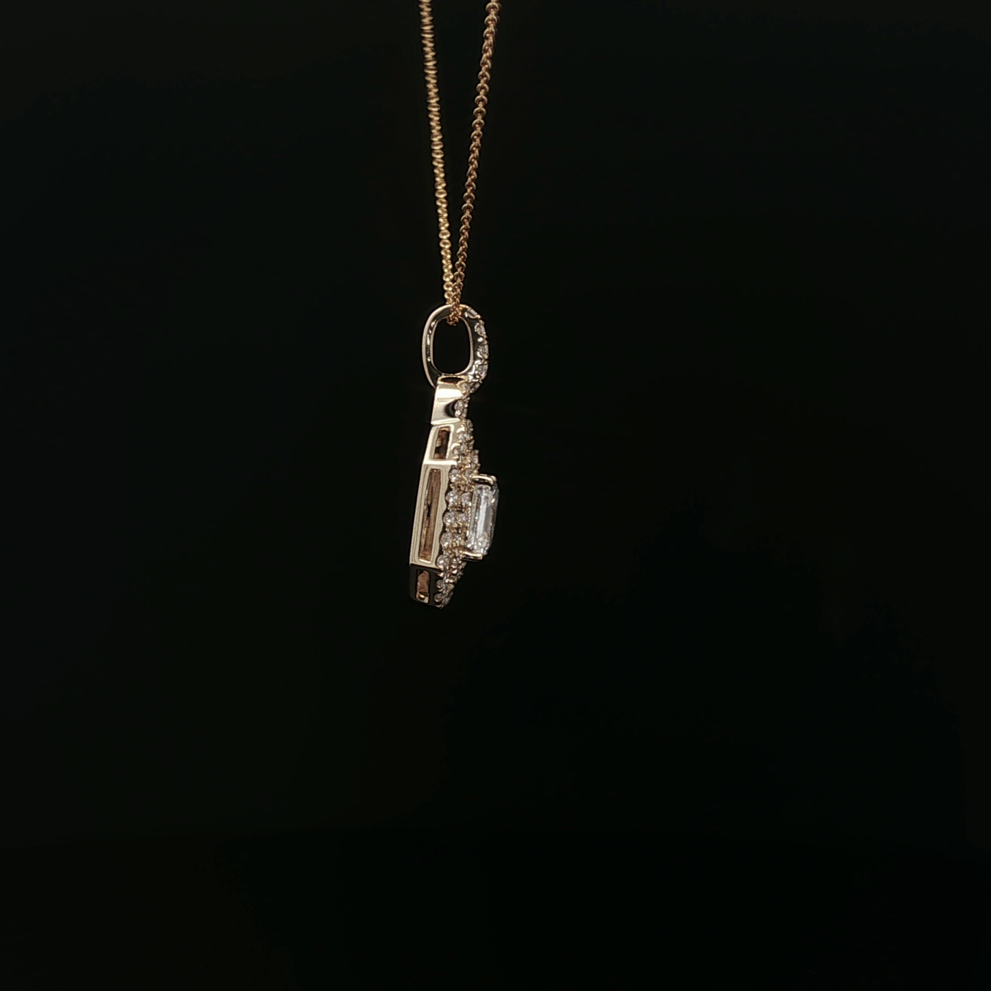 IGI Asscher Cut customise pendent 2.11ct  D VVS2 18k Y/G
