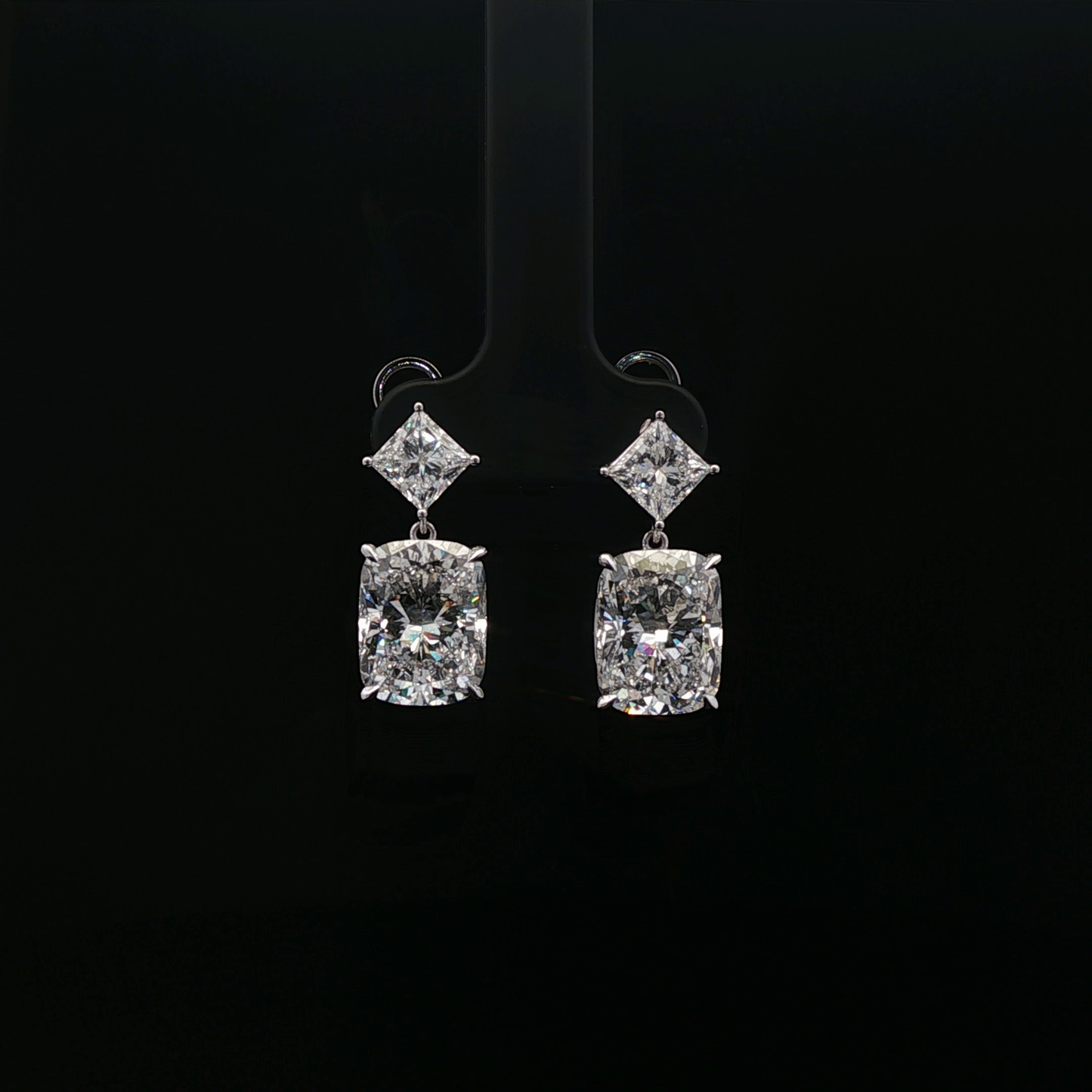 IGI Cushion 5.08ct D VVS2 +5.09ct D VS1 & IGI PRINCESS 1.01ct+1.02ct D  dangle earring 18k/W