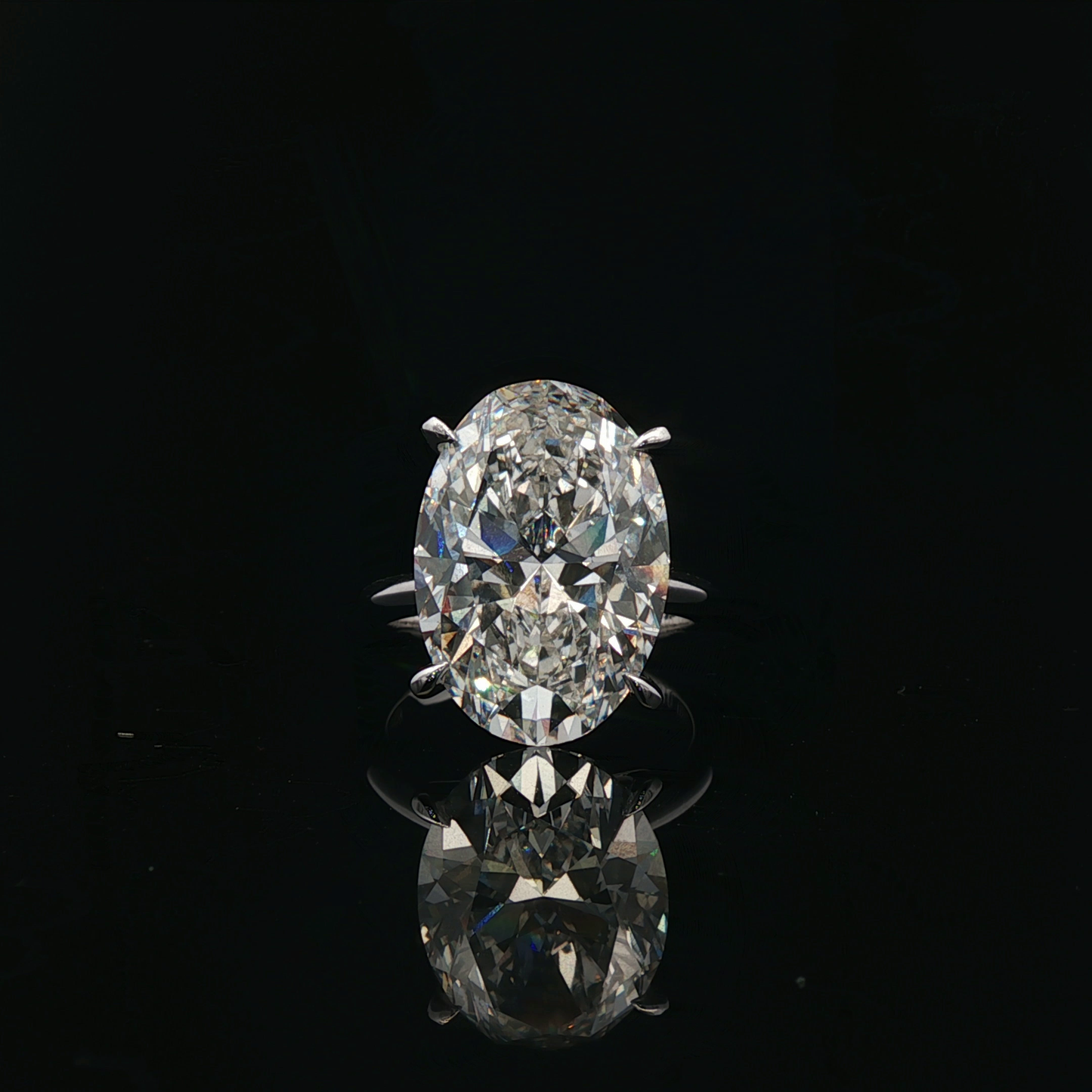 IGI Oval 10.08ct D VVS2 PT950