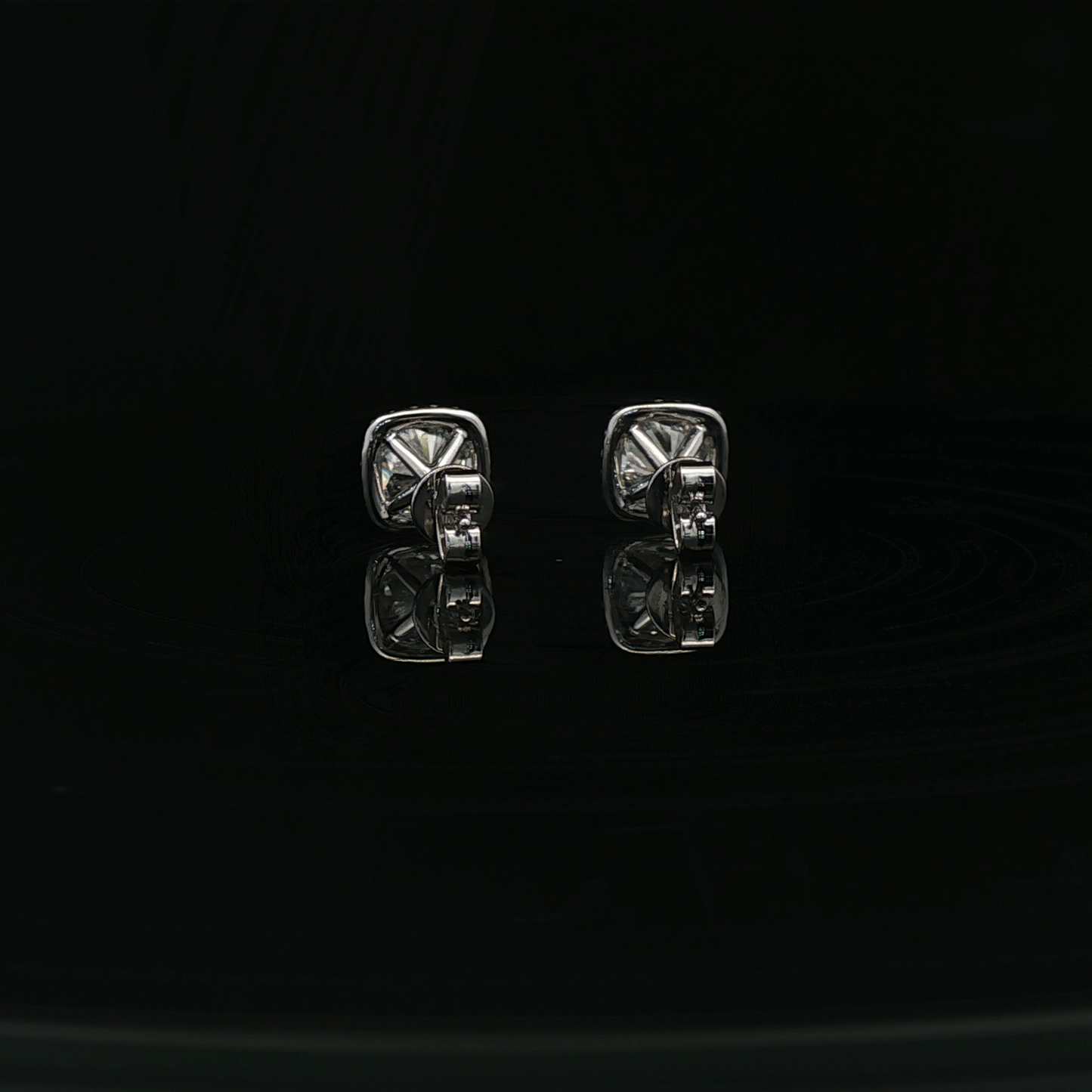 Square Cus 1.5ct each D VVS2