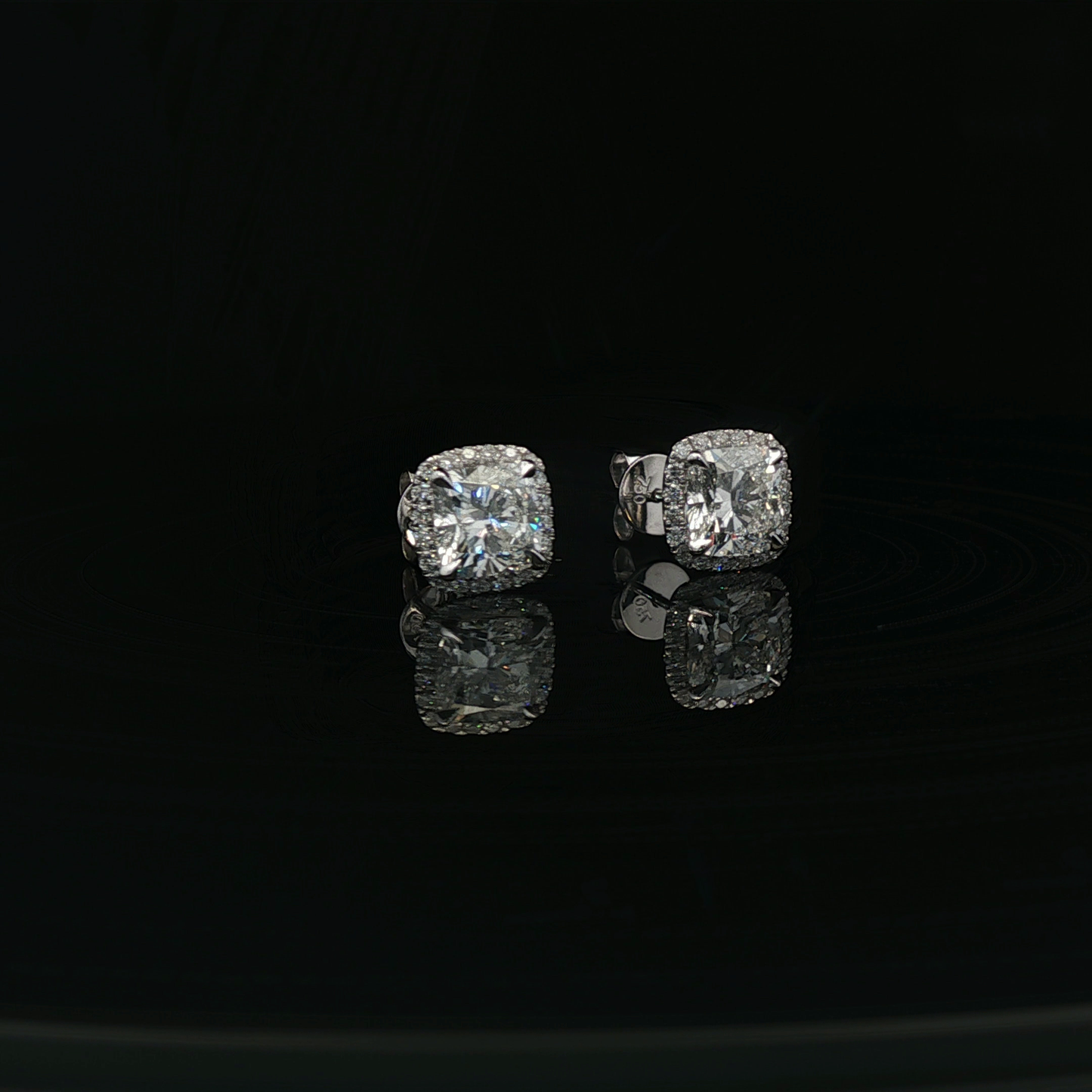 Square Cus 1.5ct each D VVS2