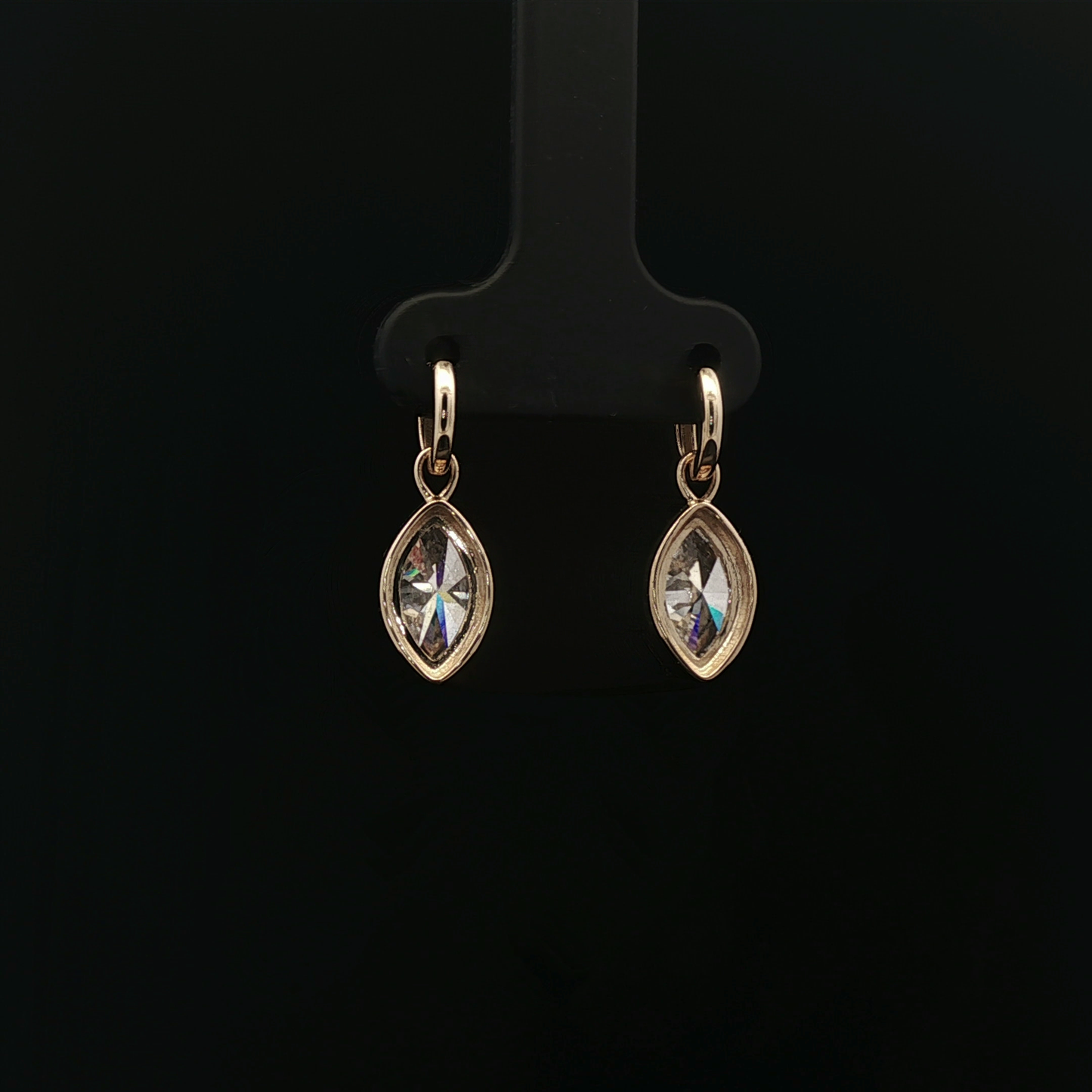 IGI MQ D VS2 1.08ct+1.06ct 18k/y