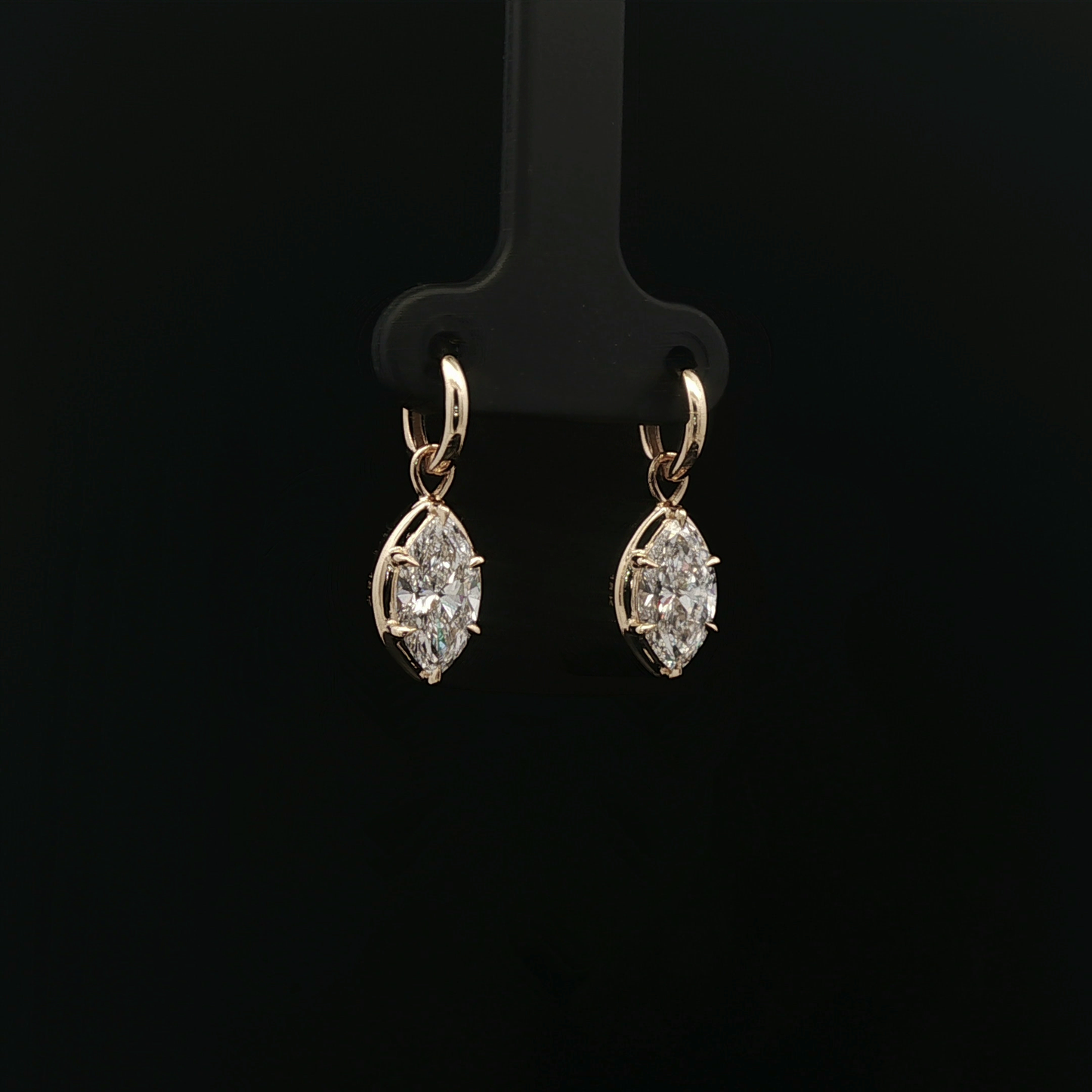 IGI MQ D VS2 1.08ct+1.06ct 18k/y