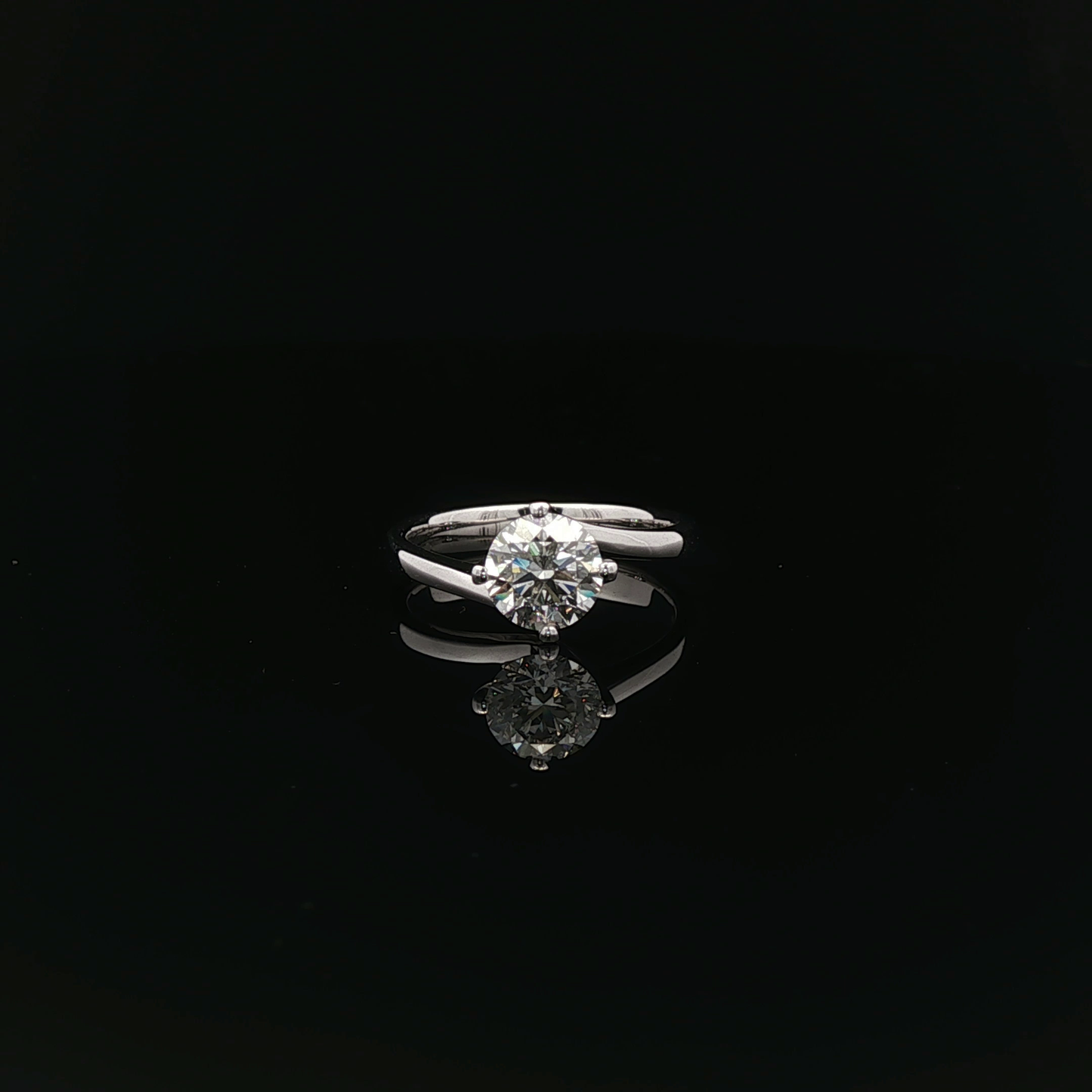 IGI Rd 1.03ct D VVS1 - 9,500$ HKD