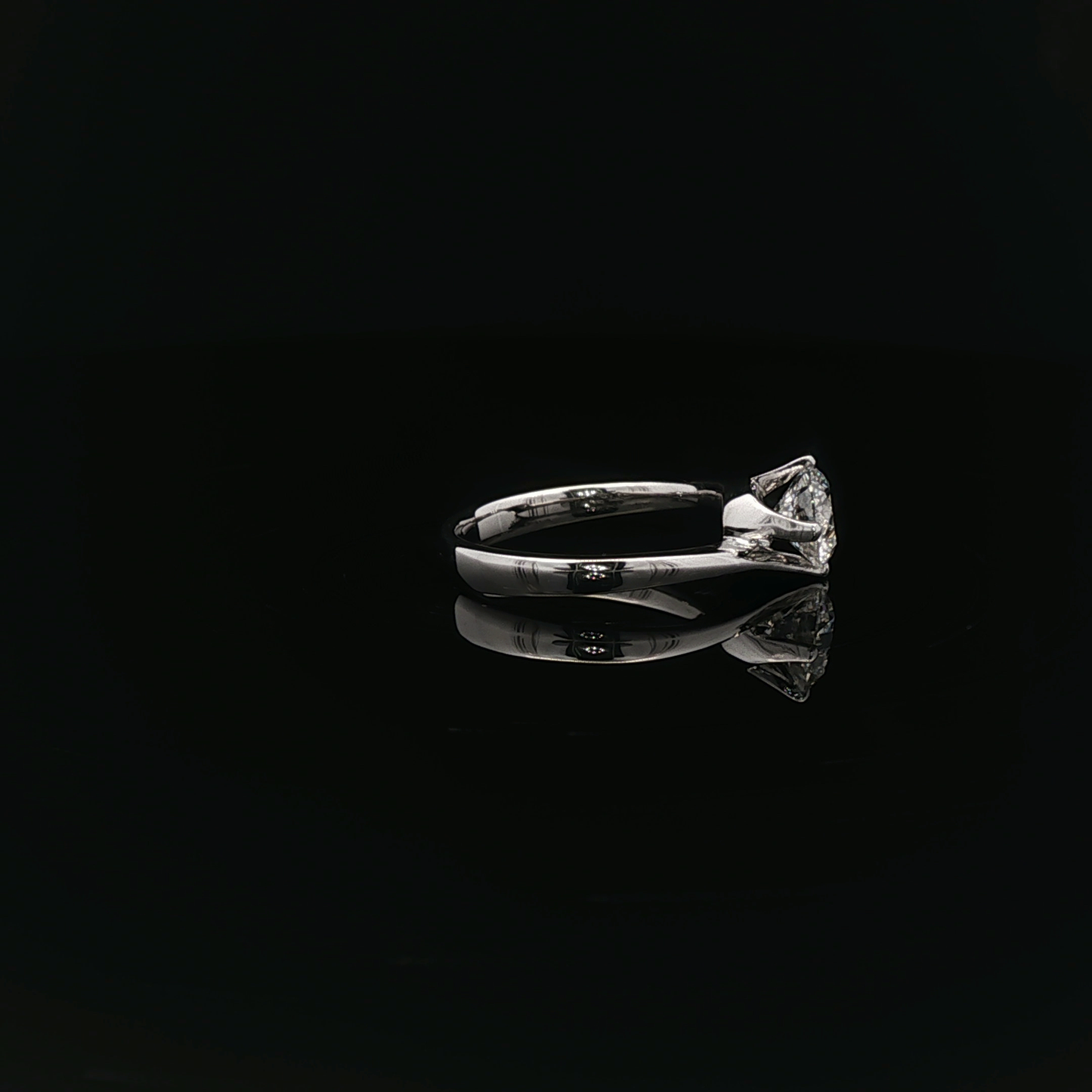 IGI Rd 1.03ct D VVS1 - 9,500$ HKD