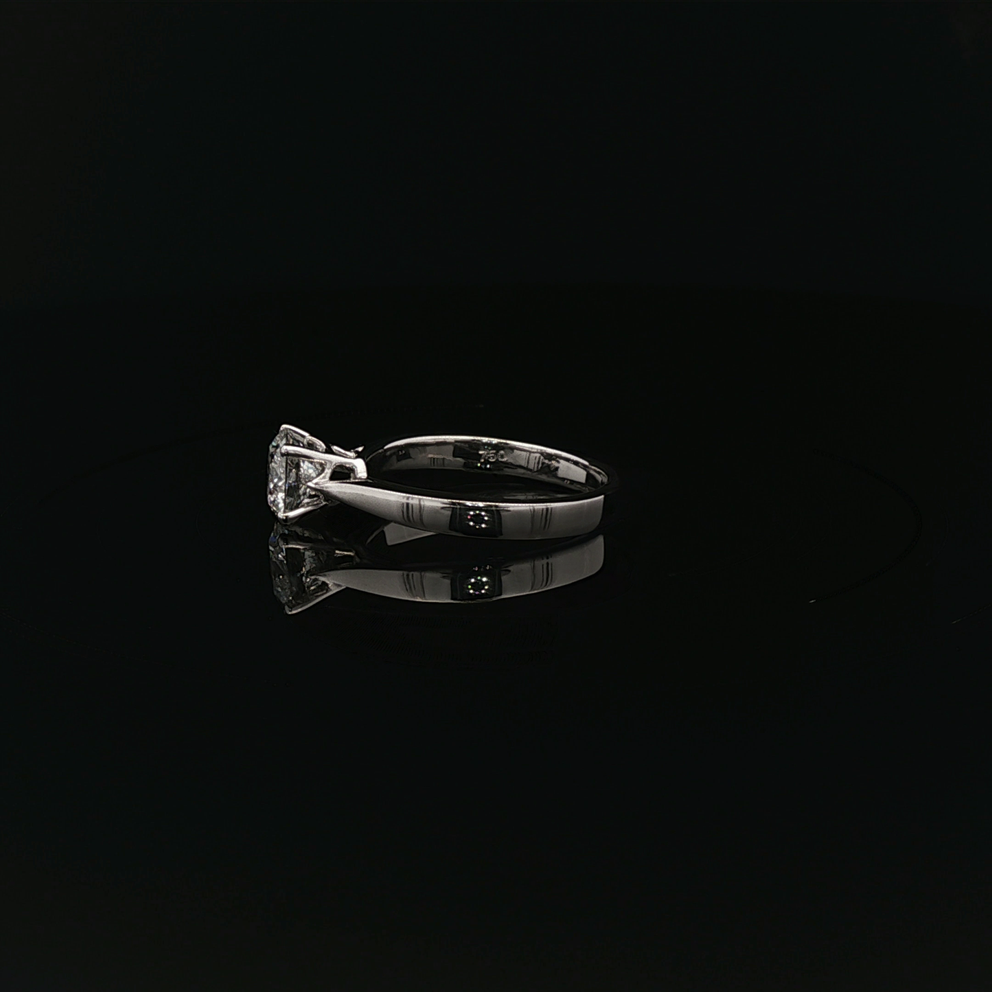 IGI Rd 1.03ct D VVS1 - 9,500$ HKD