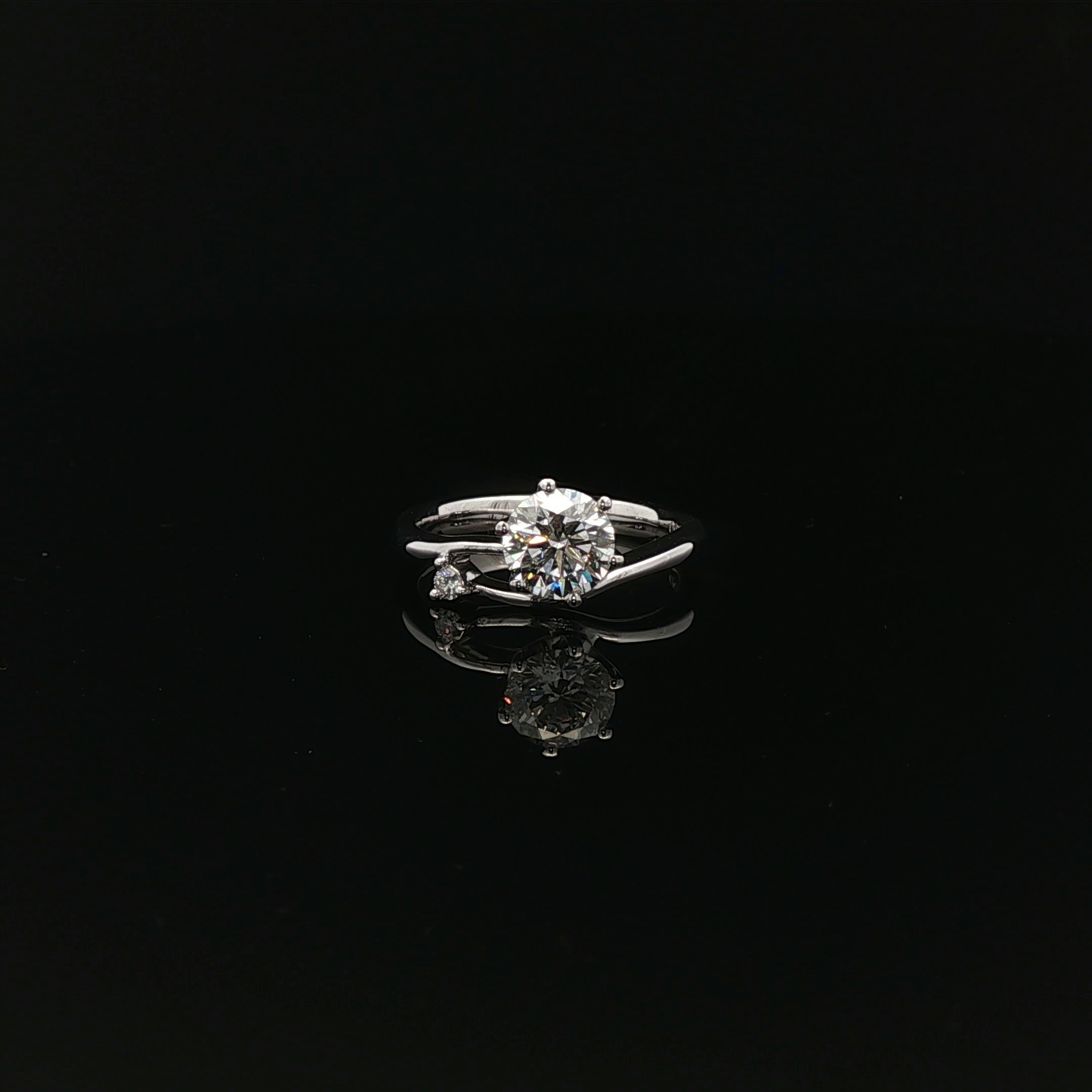 IGI Rd 1.02ct D VVS1 - 9,900$ HKD