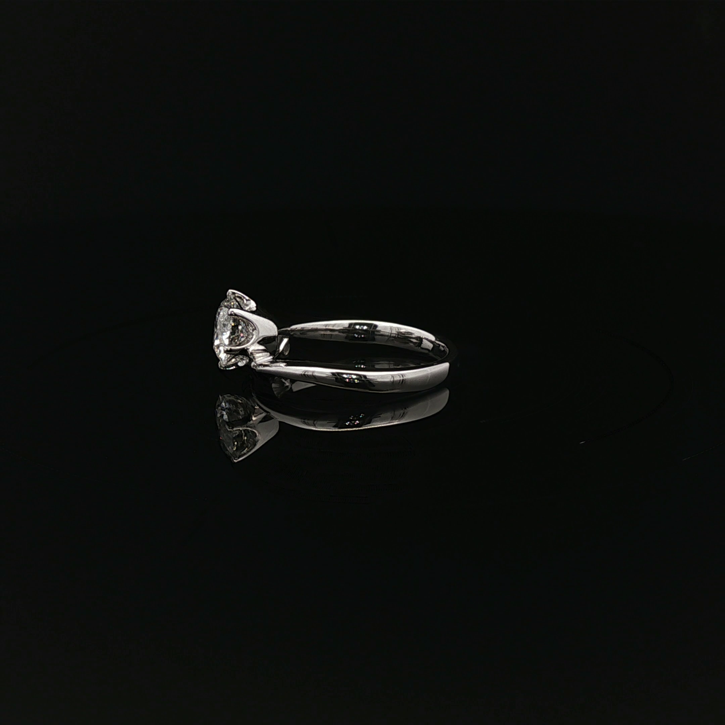 IGI Rd 1.02ct D VVS1 - 9,900$ HKD