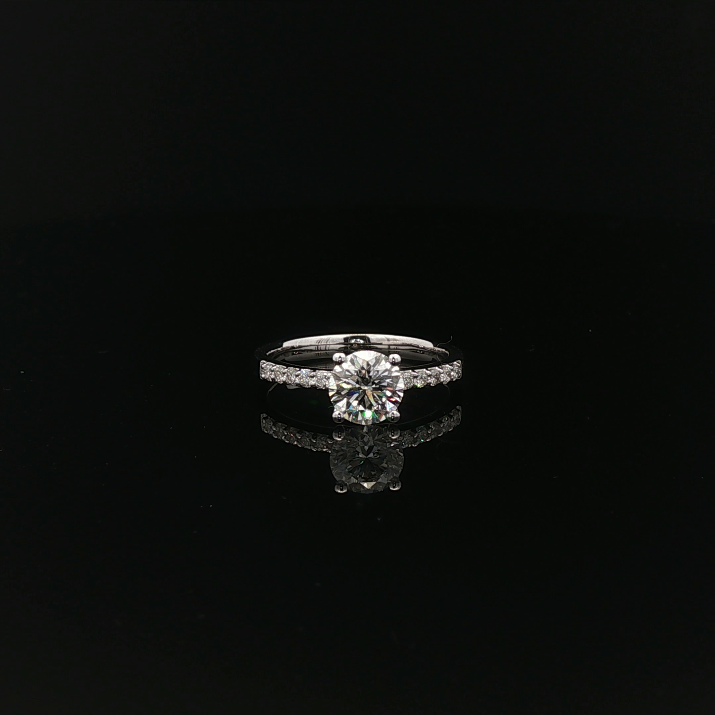IGI Rd 1.01ct D VVS1 - 9,900$ HKD