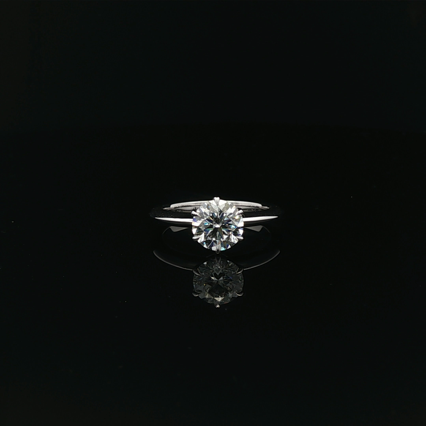 IGI Rd 1.50ct D VVS2 - 11,900$ HKD
