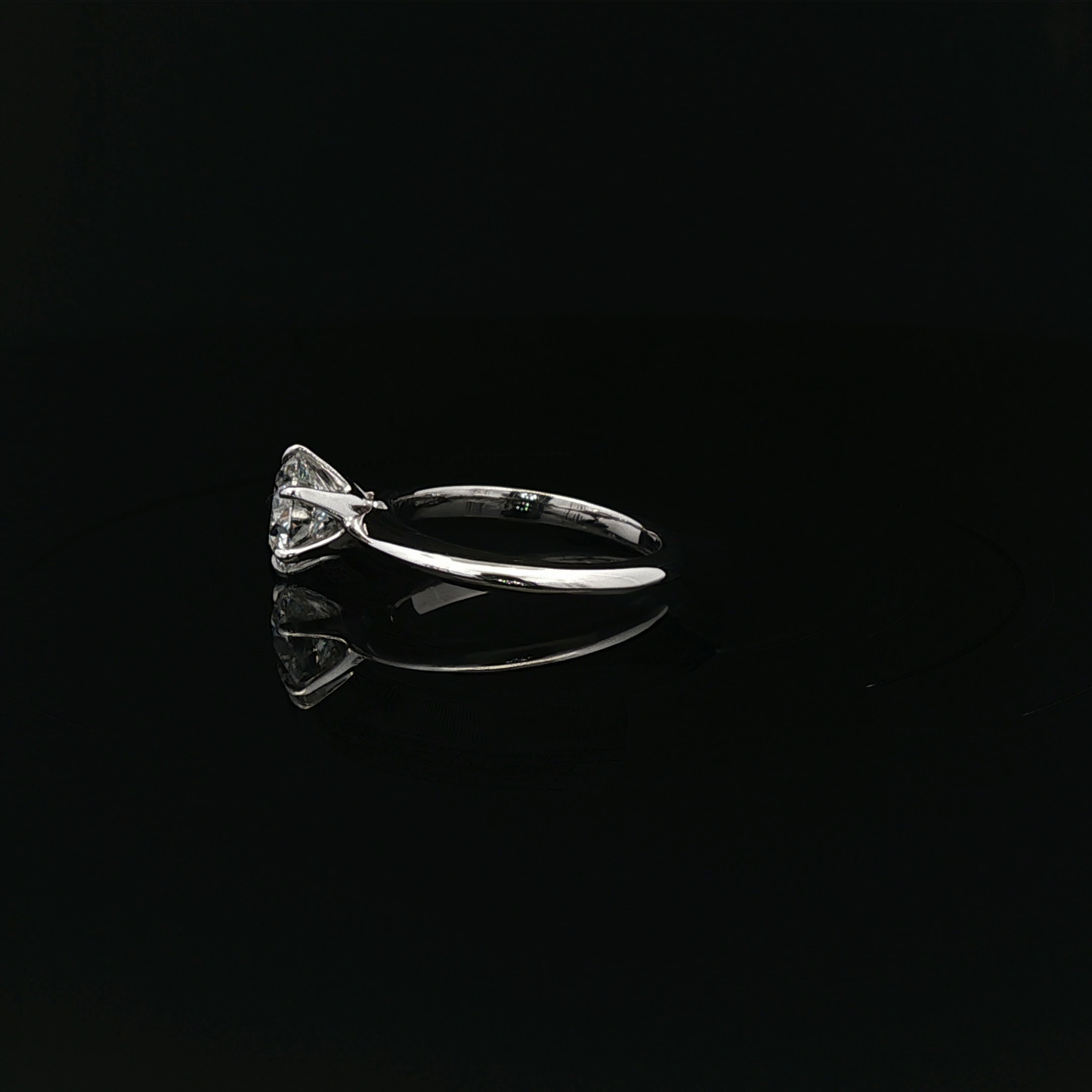 IGI Rd 1.50ct D VVS2 - 11,900$ HKD