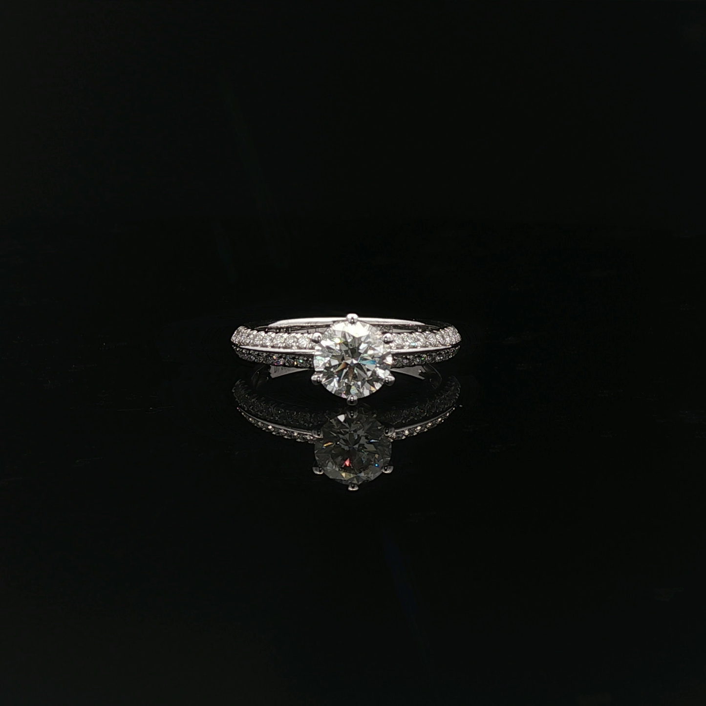 IGI Rd 1.01ct D VVS1 - 11,900$ HKD