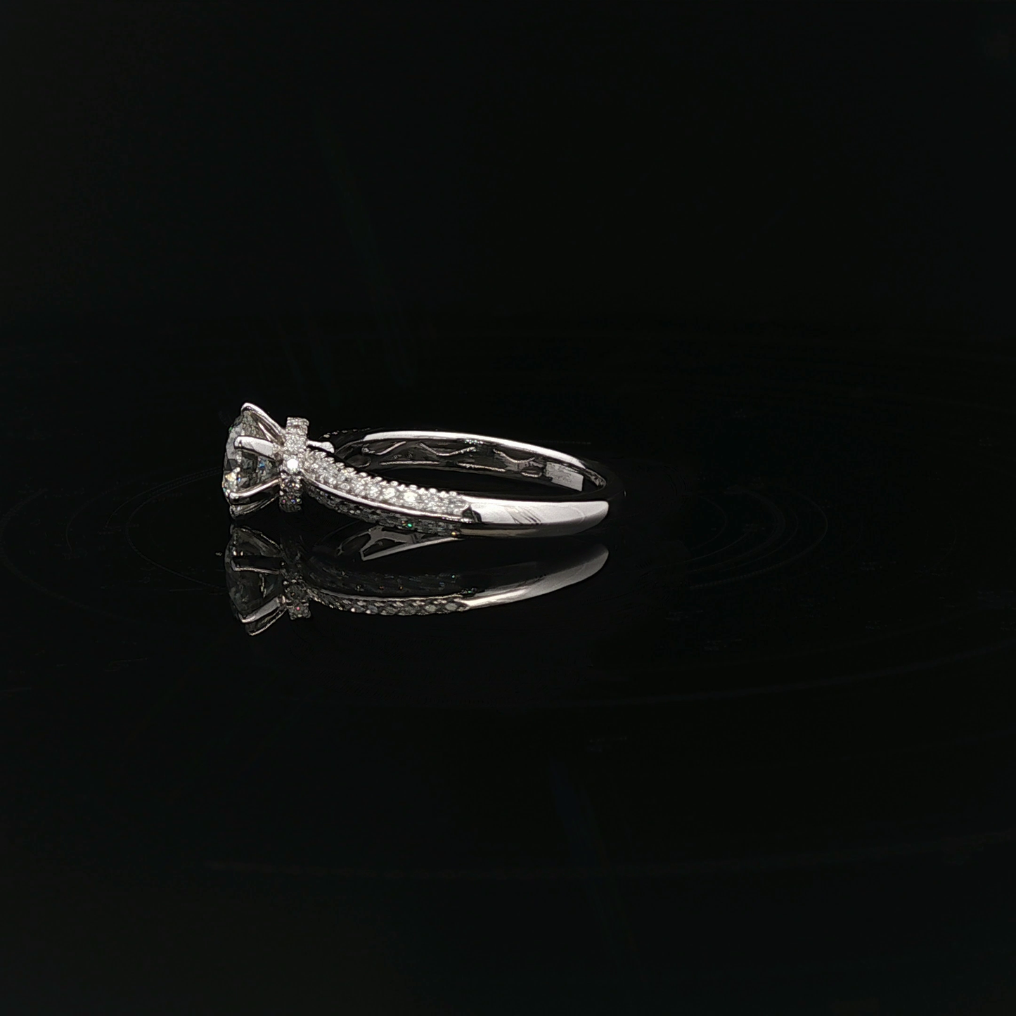 IGI Rd 1.01ct D VVS1 - 11,900$ HKD
