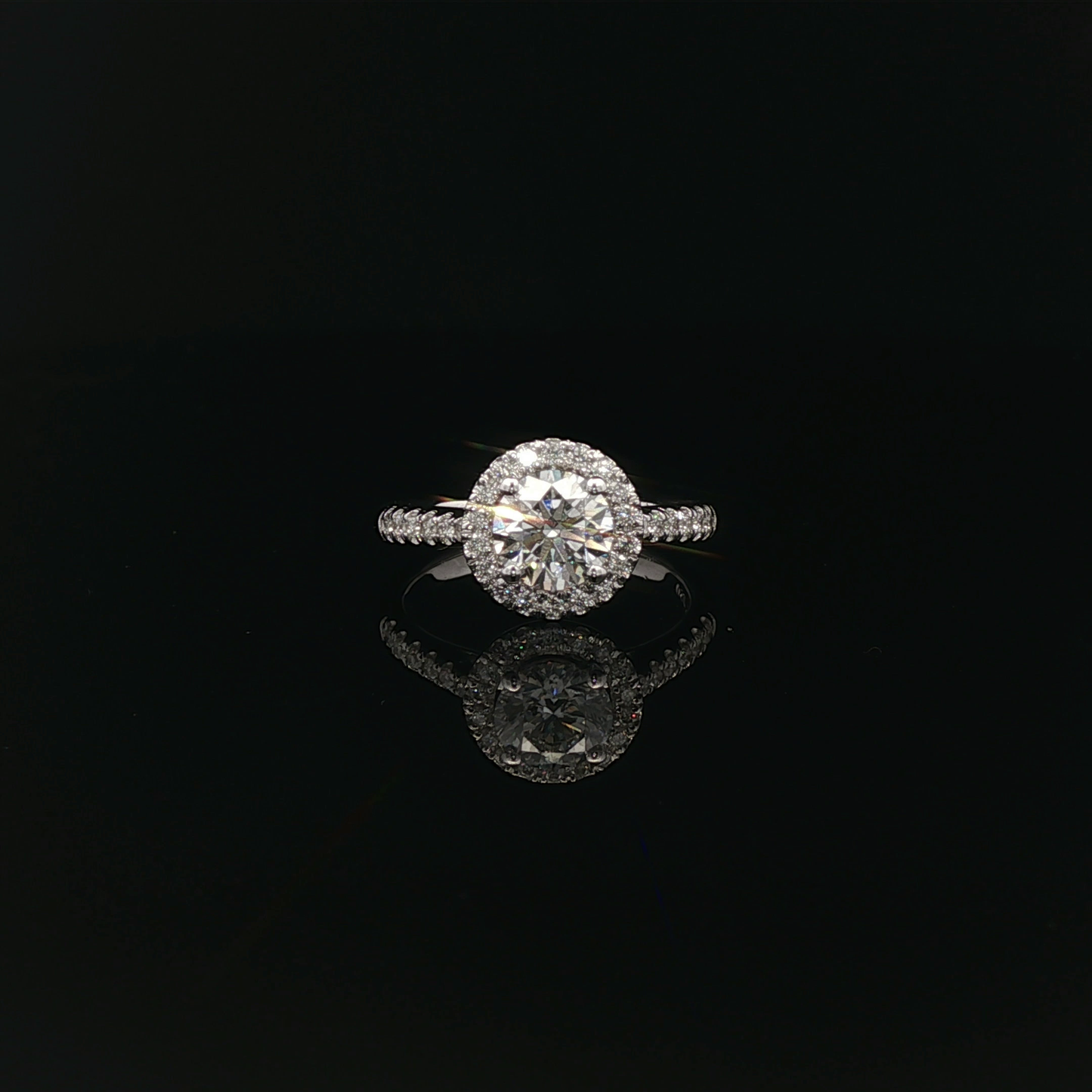 IGI Rd 1.02ct D VVS1 - 11,900$ HKD