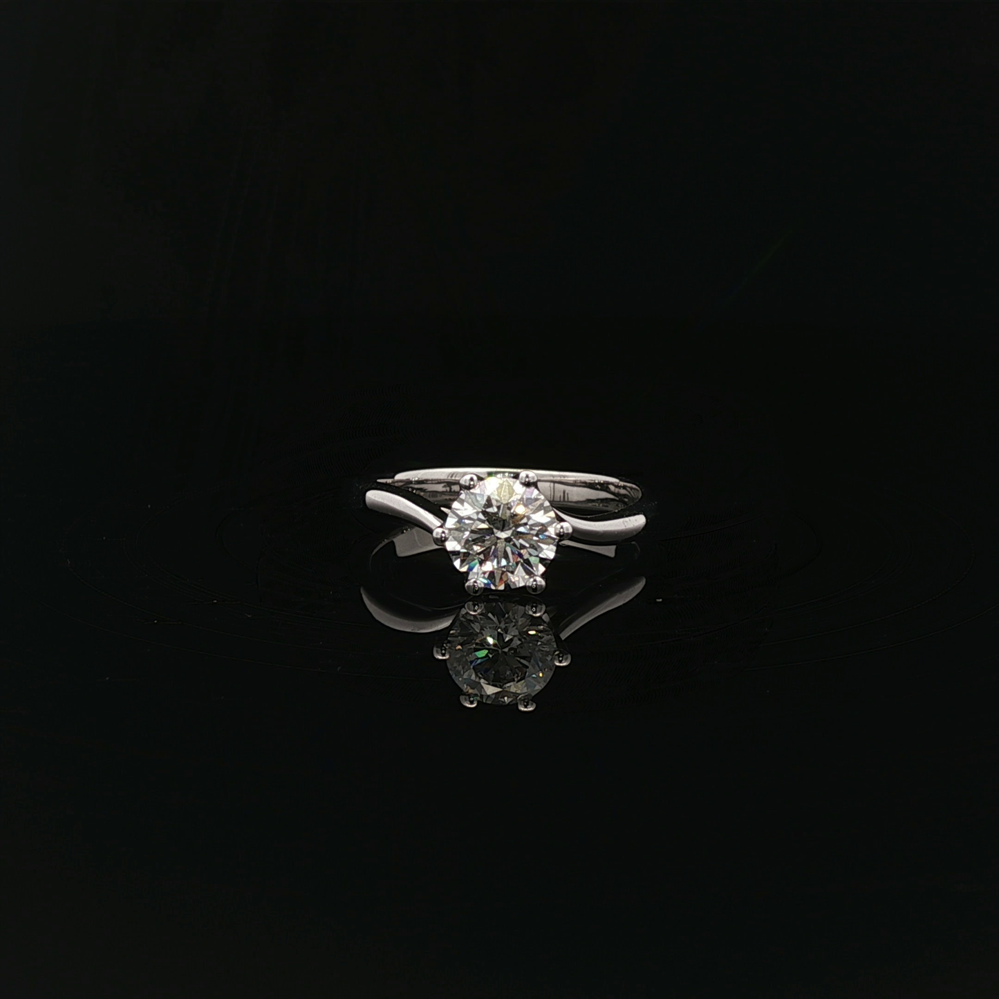 IGI Rd 1.03ct D VVS1 - 9,500$ HKD