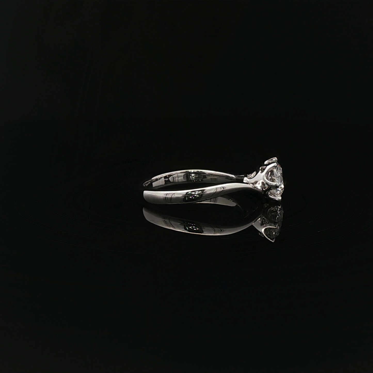 IGI Rd 1.03ct D VVS1 - 9,500$ HKD
