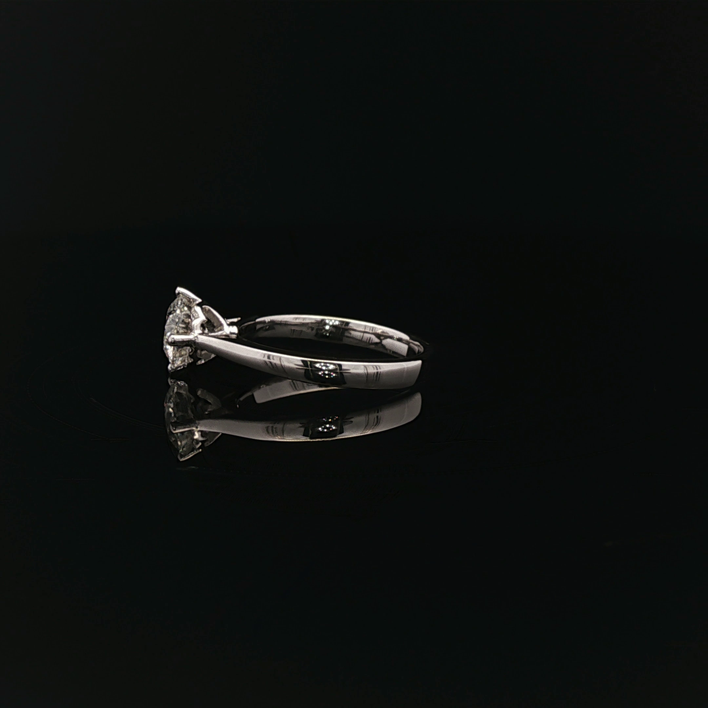 IGI Rd 1.03ct D VVS1 - 9,900$ HKD