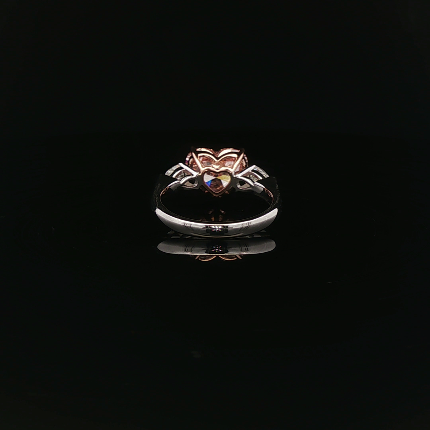 IGI Heart 3.06ct FVP VVS2 18KR+W