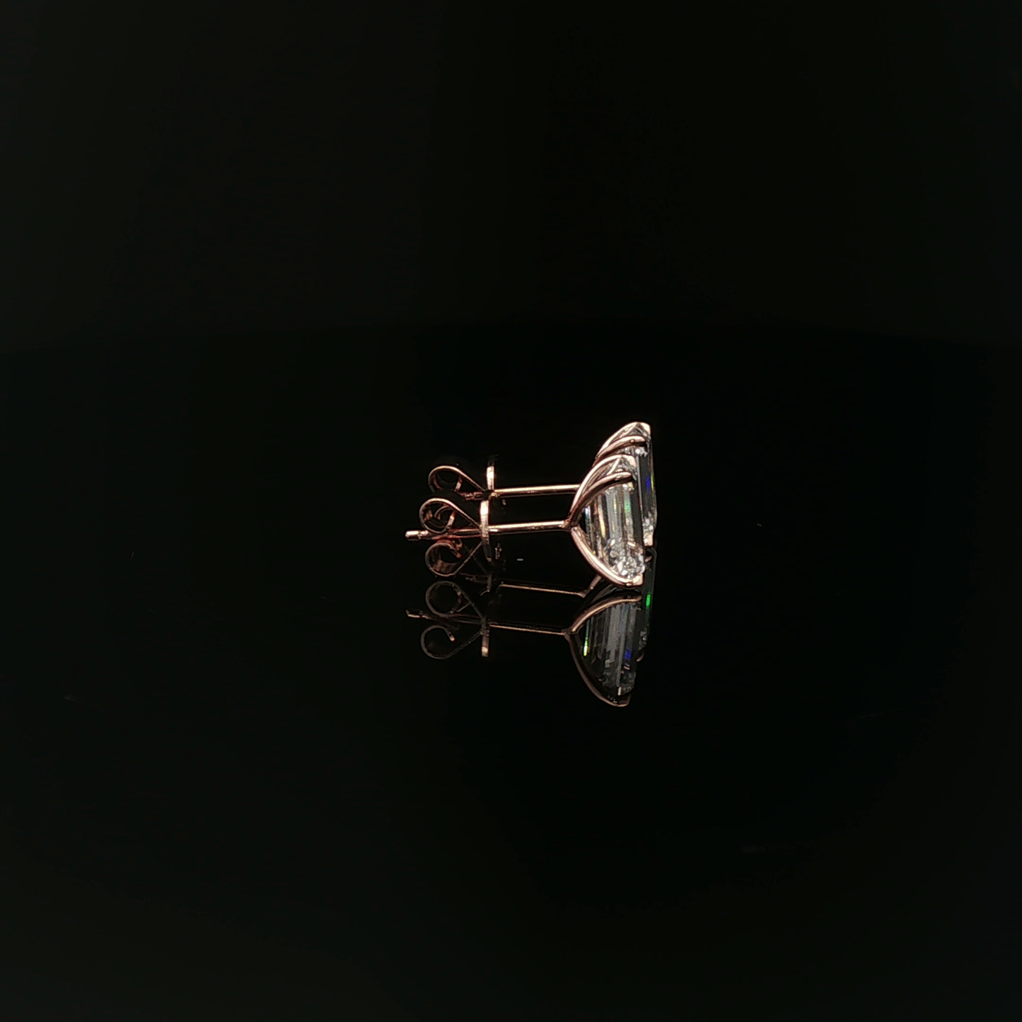 IGI Emerald 1.5ct D VS Each - 10,500$ HKD