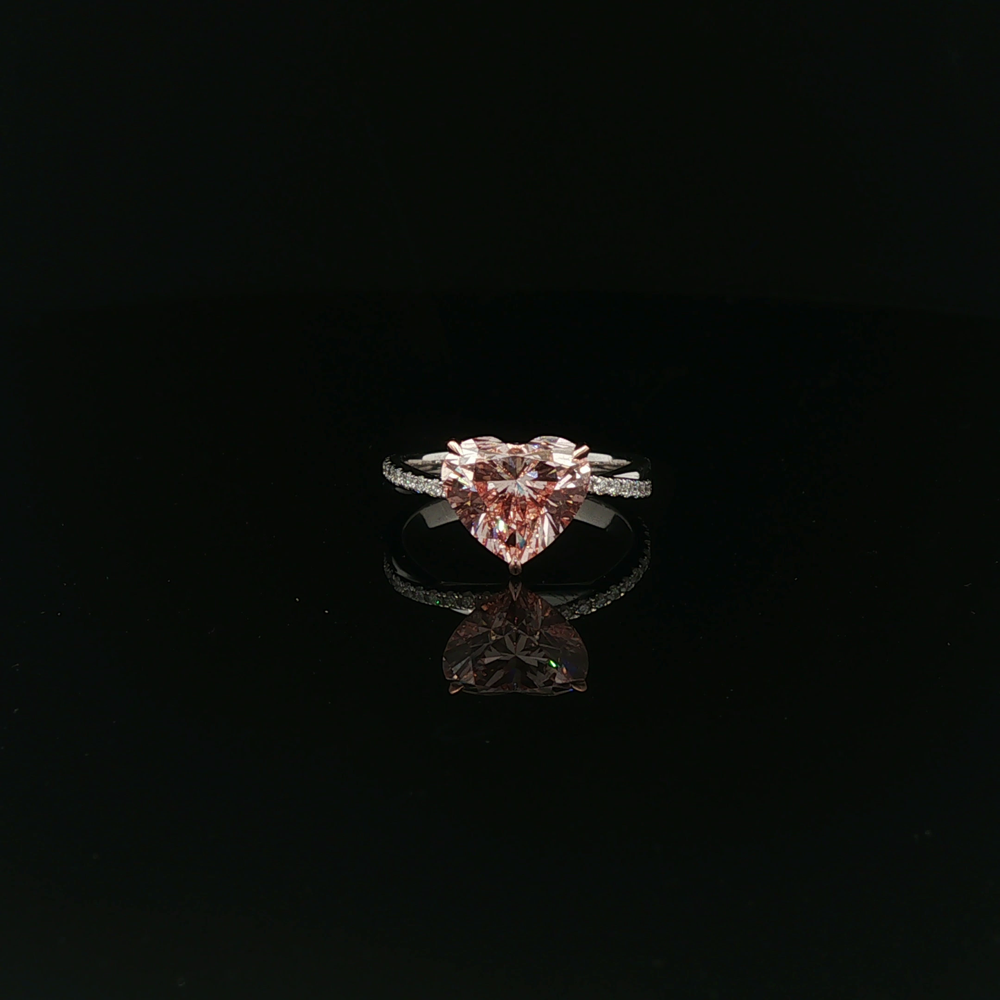 IGI Heart 3.04ct FVP VVS2 18kR+W