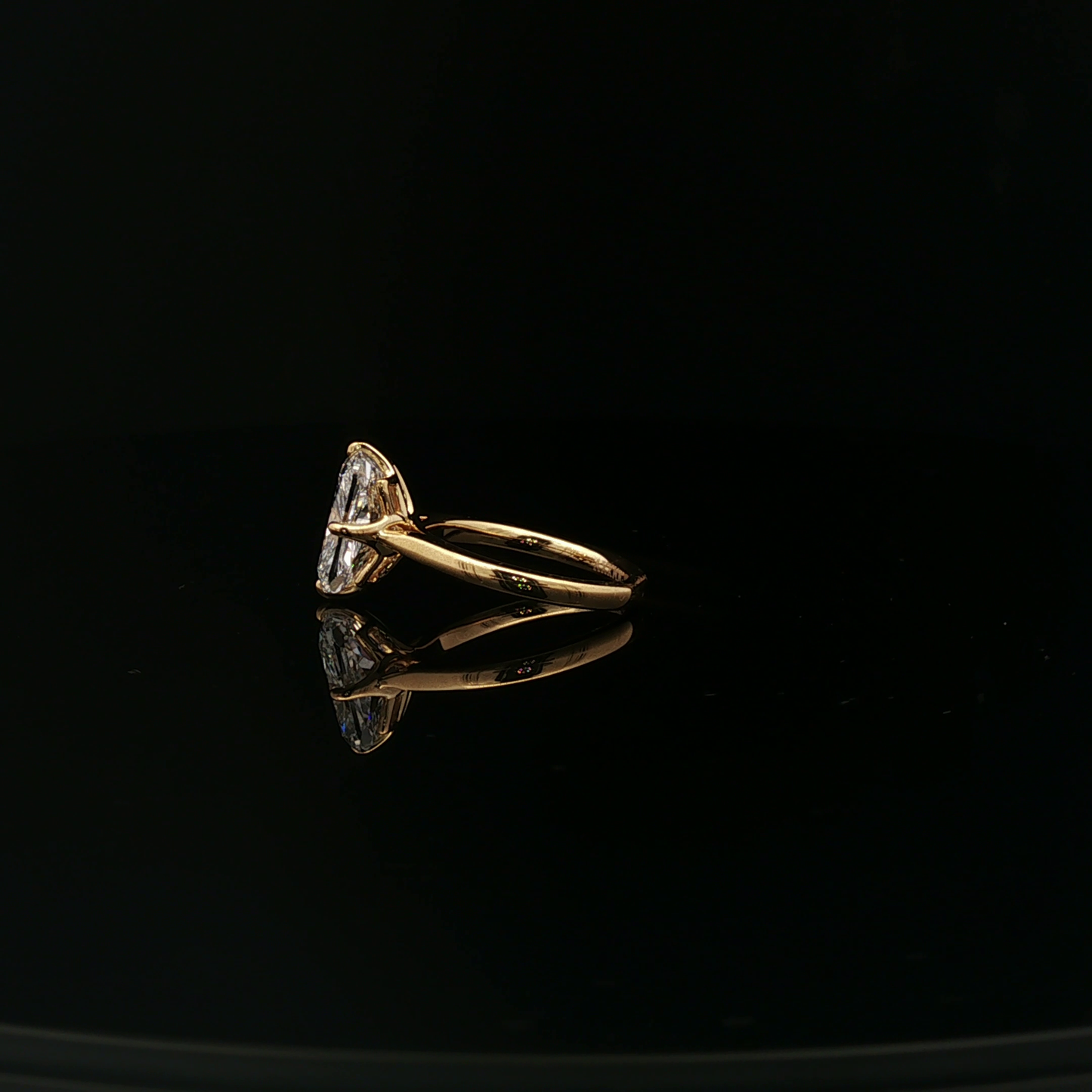 IGI Cushion 3.50ct 18ky