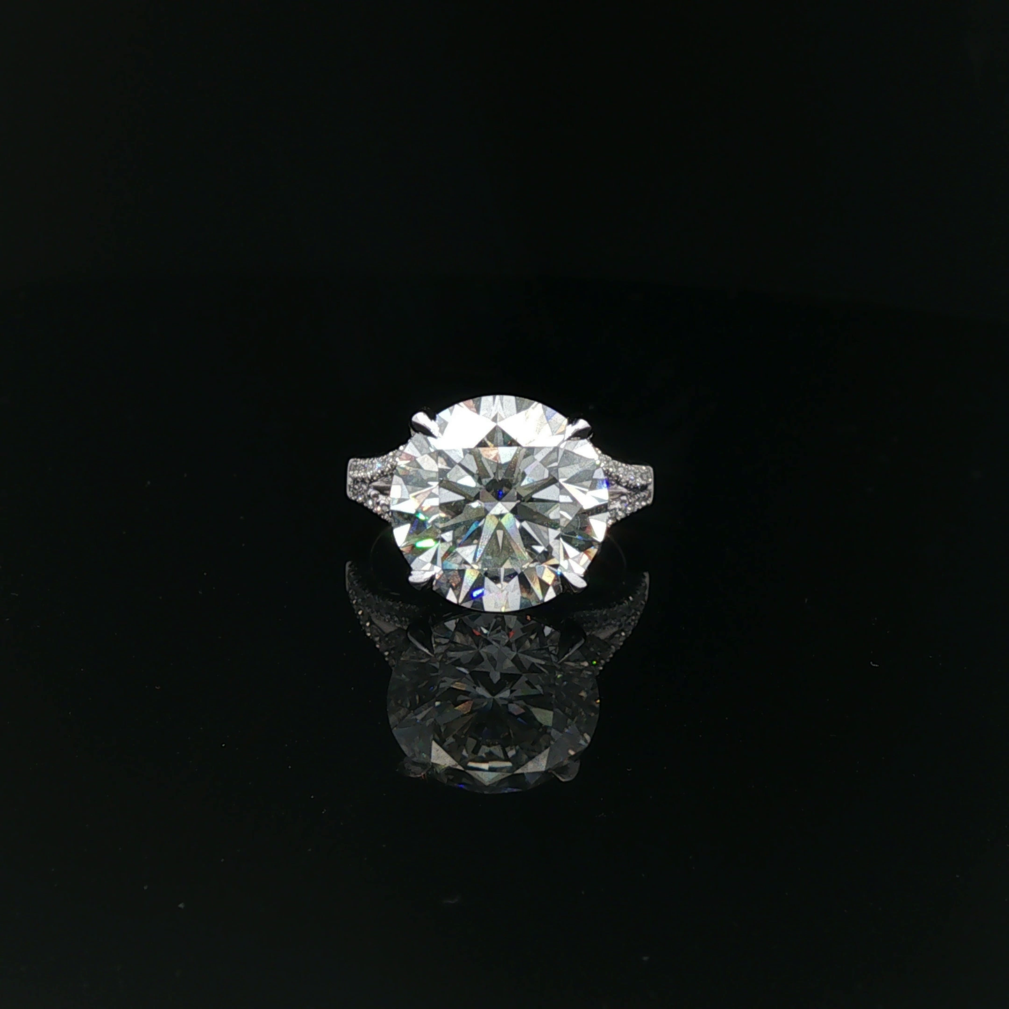 IGI Round 10.55ct E VS1 18kW