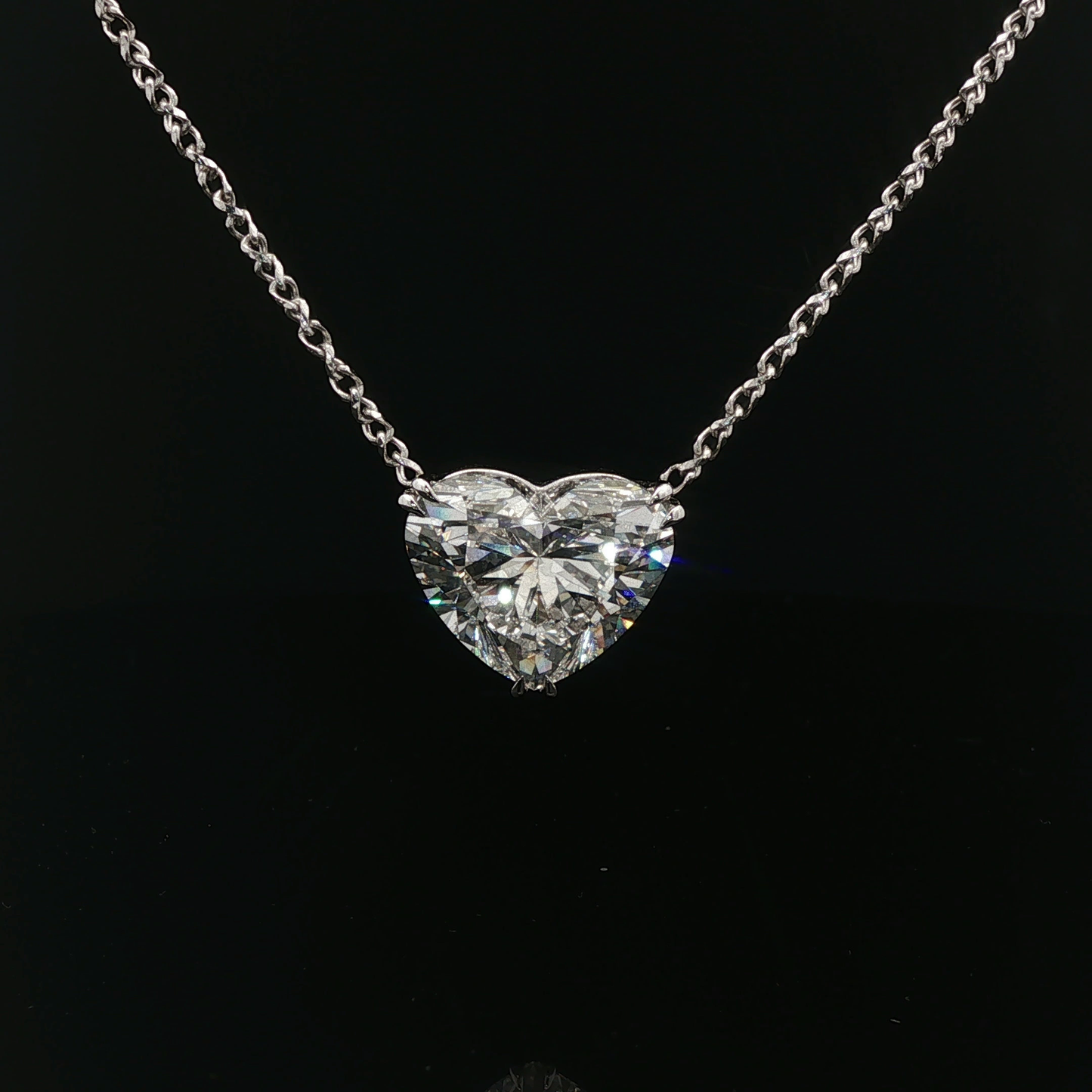 IGI 10.45ct HS D VVS2 18kw pendent