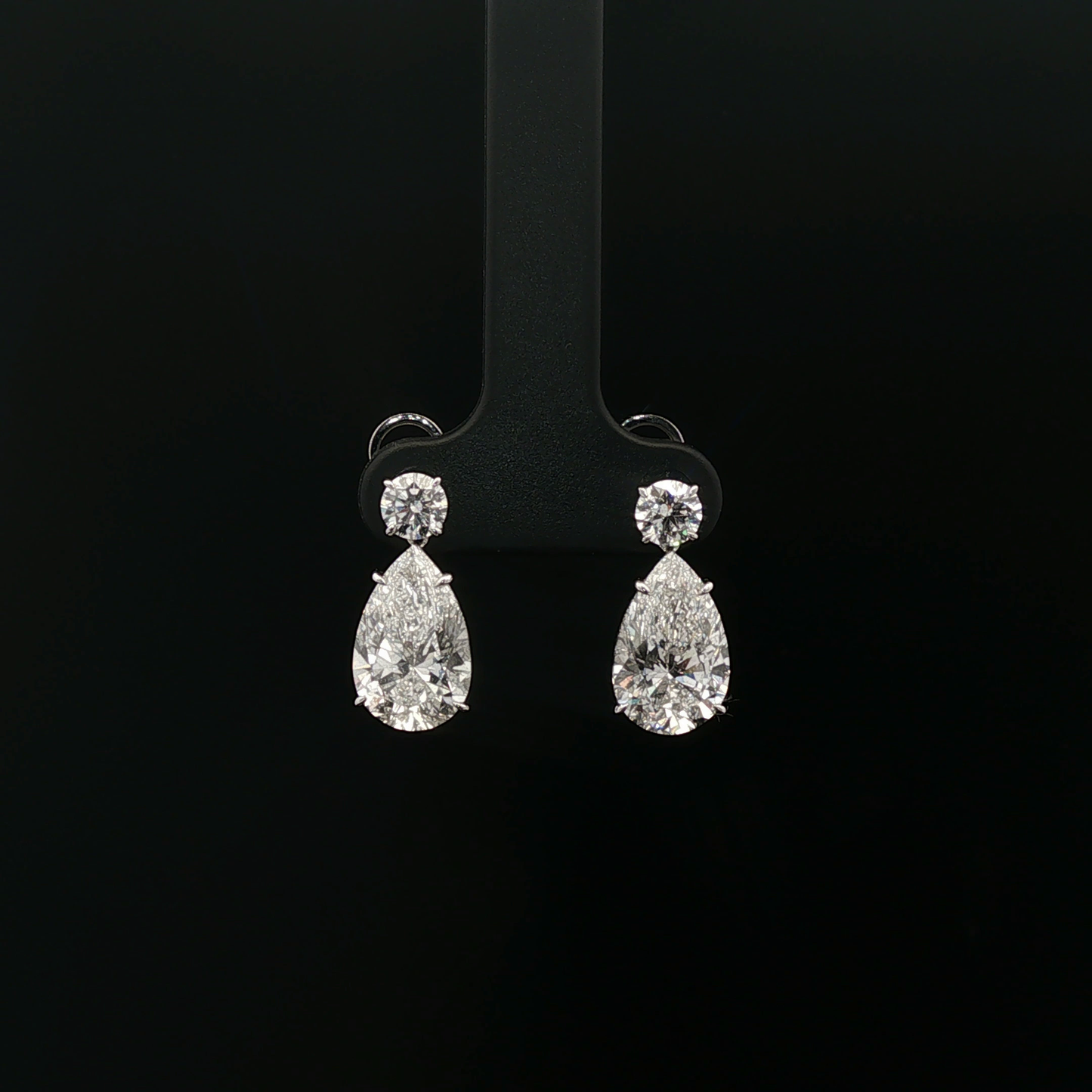IGI Pear 3ct D VS + 0.33ct RD Hanging Earrings 18kw