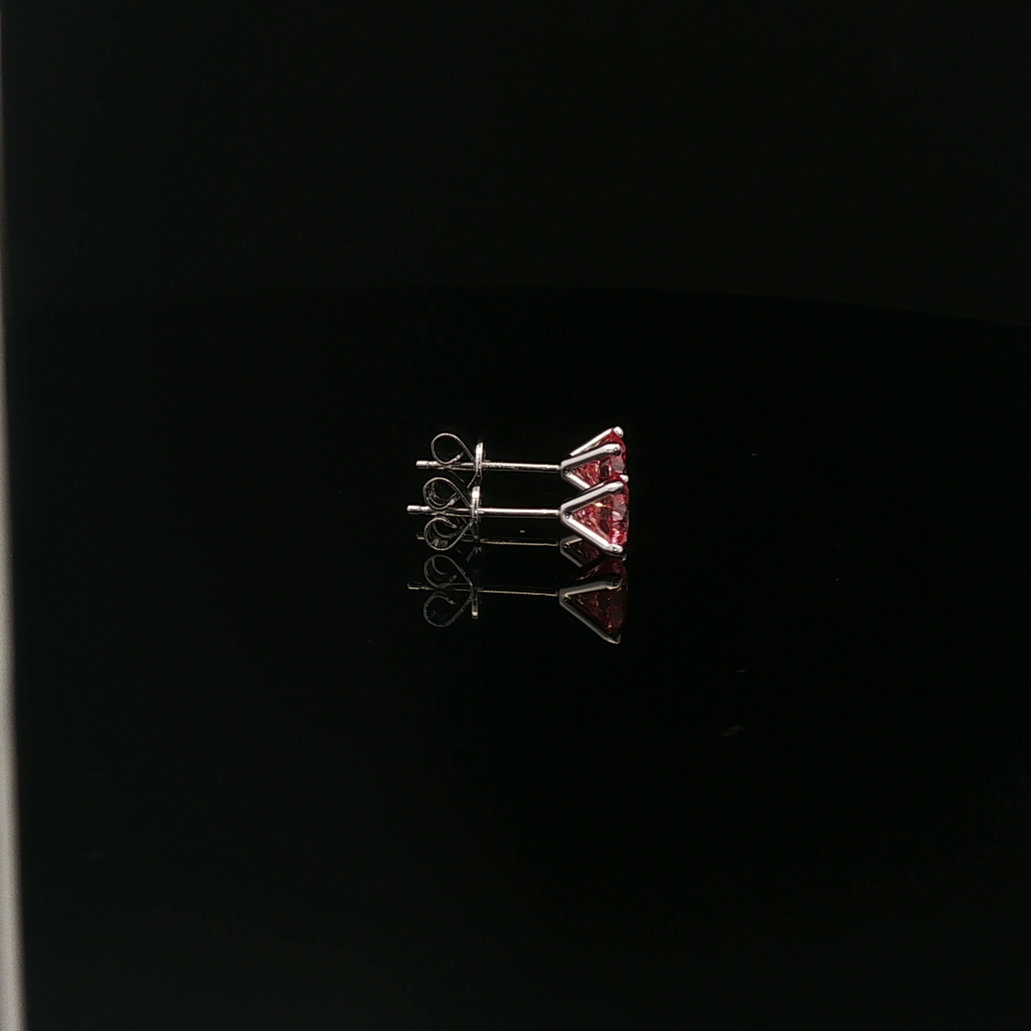 IGI Round 1ct Fancy Vivid Pink VVS - 11,900$ HKD