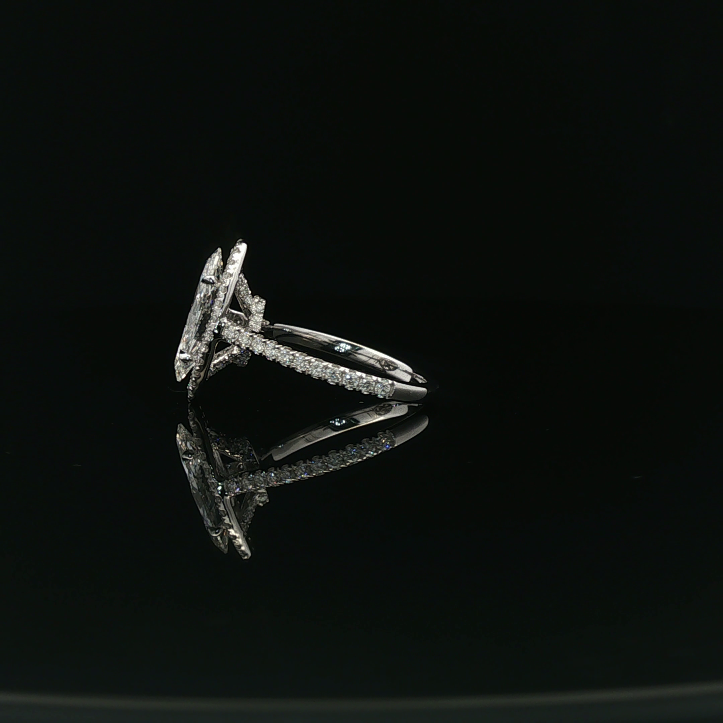 IGI MQ 2.05ct  D VS1 18K/W