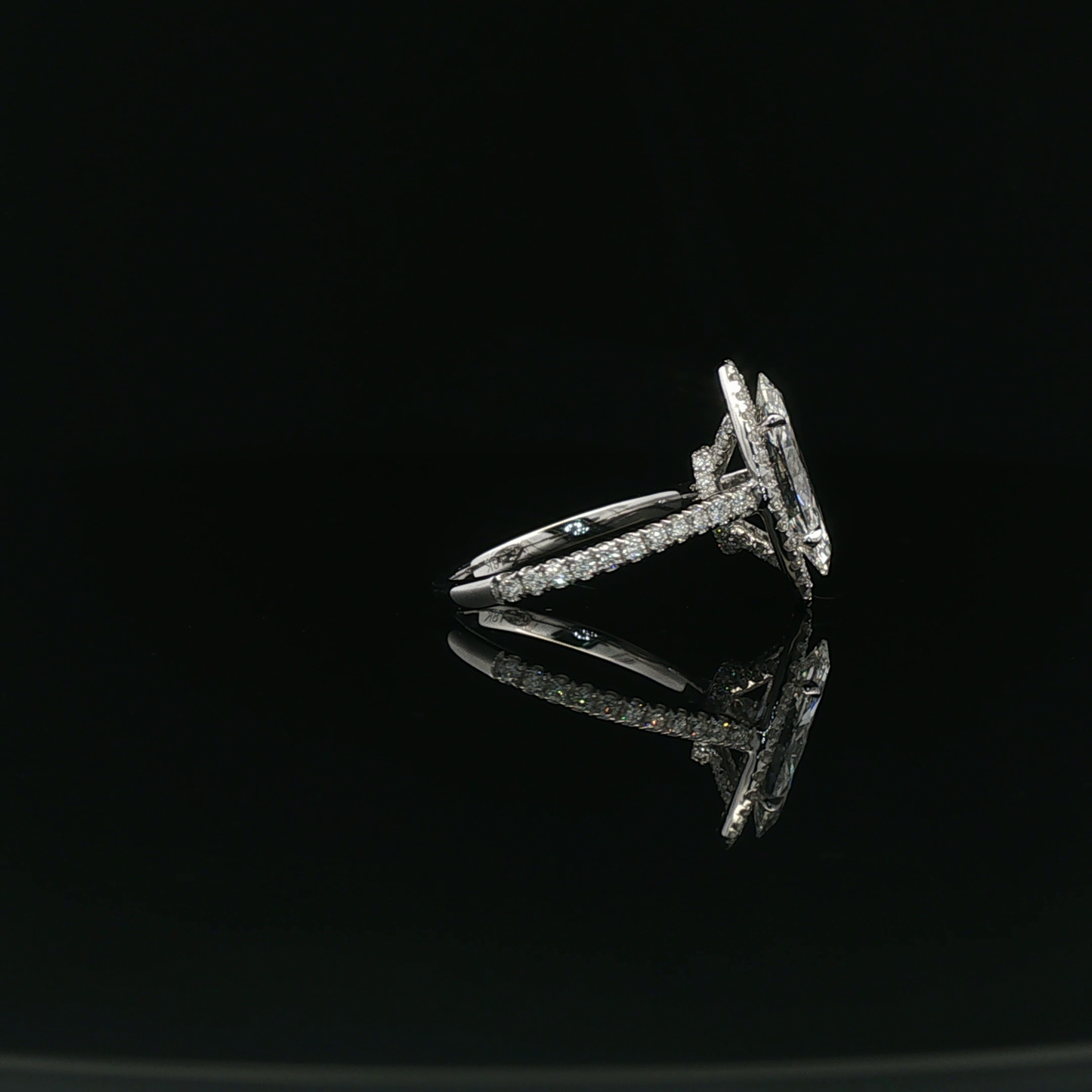 IGI MQ 2.05ct  D VS1 18K/W