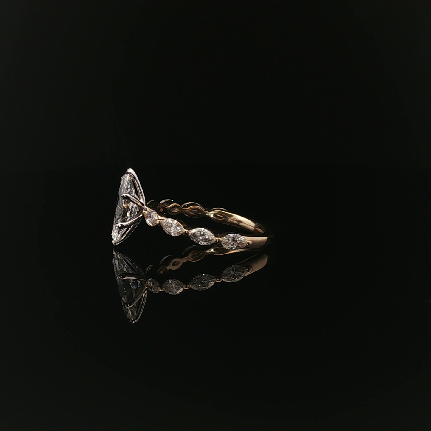 GIA Marquise 1.50ct D SI2 18k/WP+YB