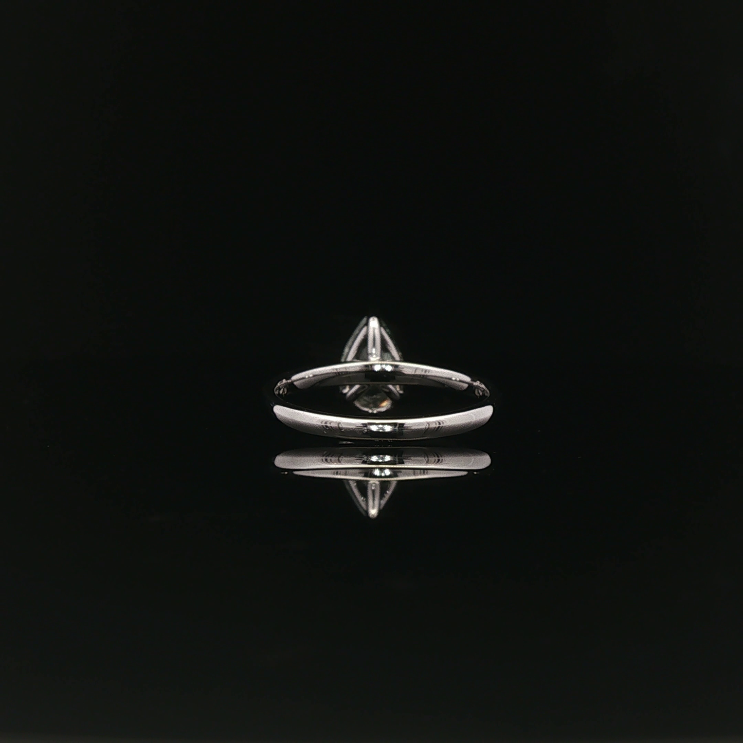 IGI Pear 1.18ct  Fancy Intense Green VS1 18k/W