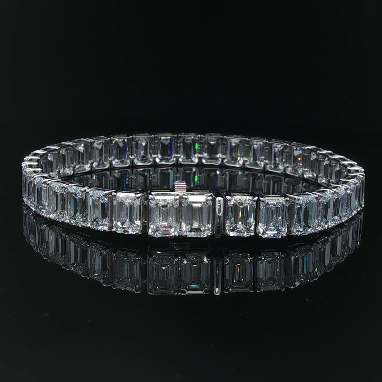 Emerald 1ct each  Tennis Bracelet in White Gold