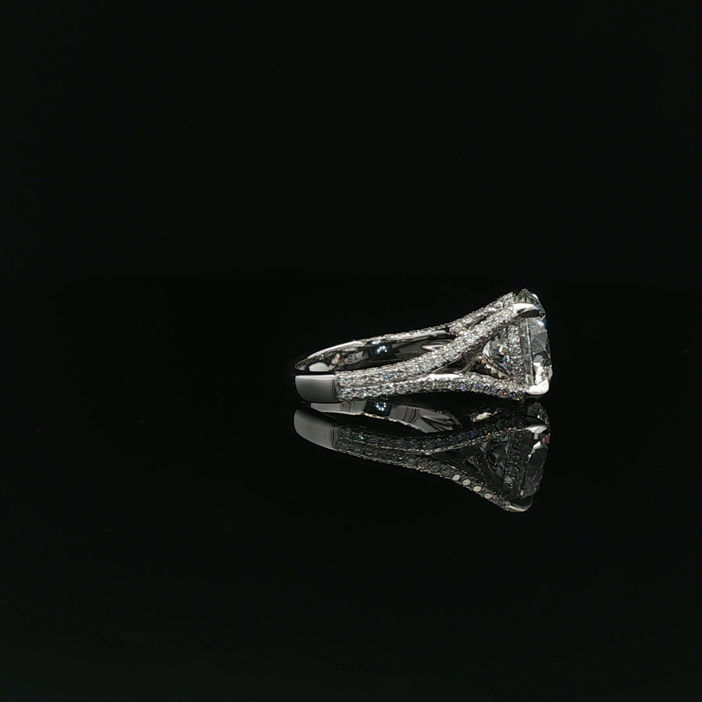IGI Round 5.00ct D VVS2 18k/W