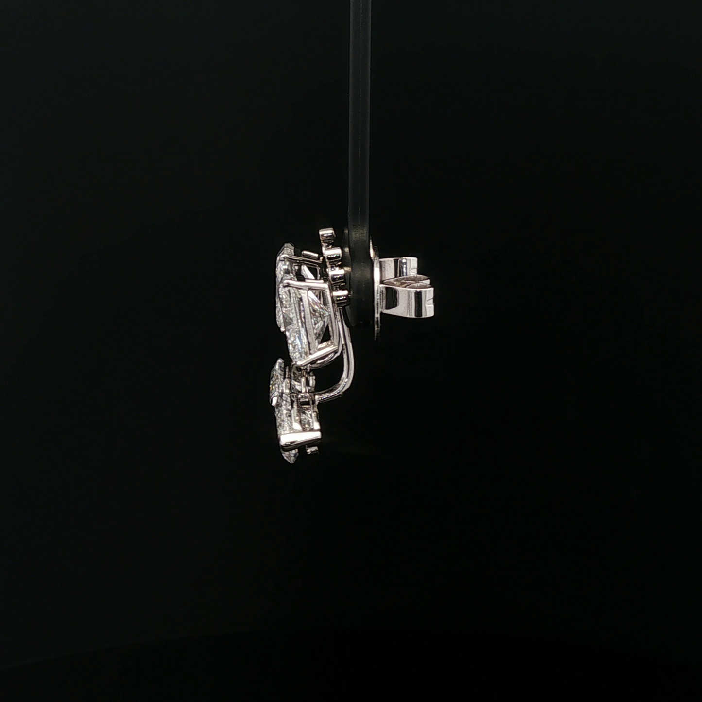 IGI 3ct Cushion + 3ct Marquise 18k/W