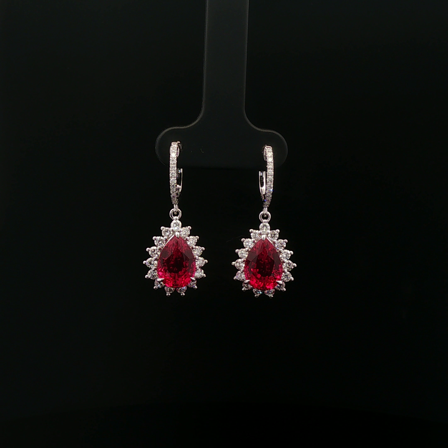 IGI LAB RUBY 3.02CT+3.10CT Hanging Earring 18k/w