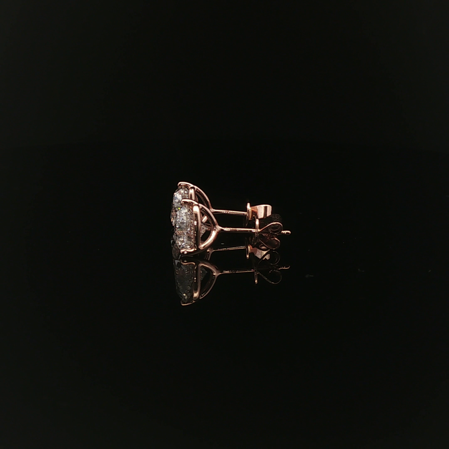 Heart Shape 1.5ct Each D VVS2 - 10,500$ HKD