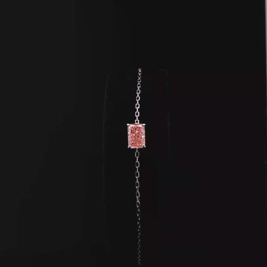 IGI Radiant Fancy Vivid Pink VS1 0.80ct - 6500$ HKD
