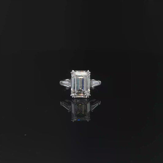 Emerald-Cut Diamond Multistone Ring in White Gold and Platinum